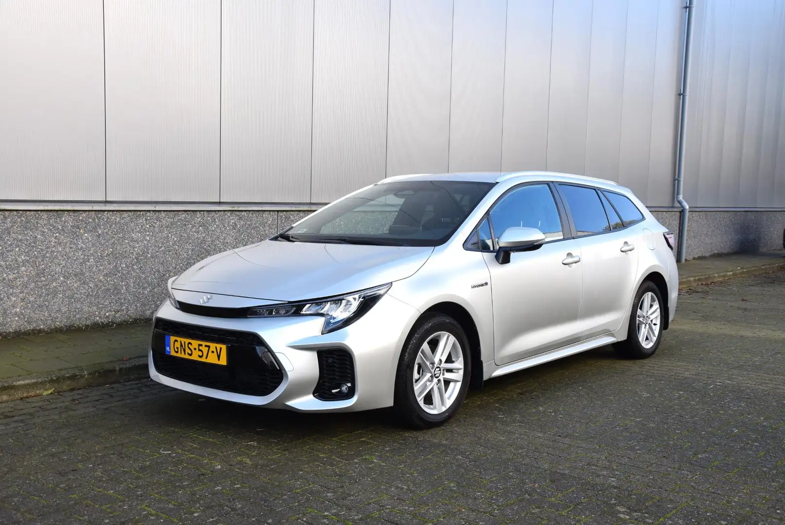 Suzuki Swace 1.8 Hybrid Select | De directe "tweelingbroer" van Gri - 2