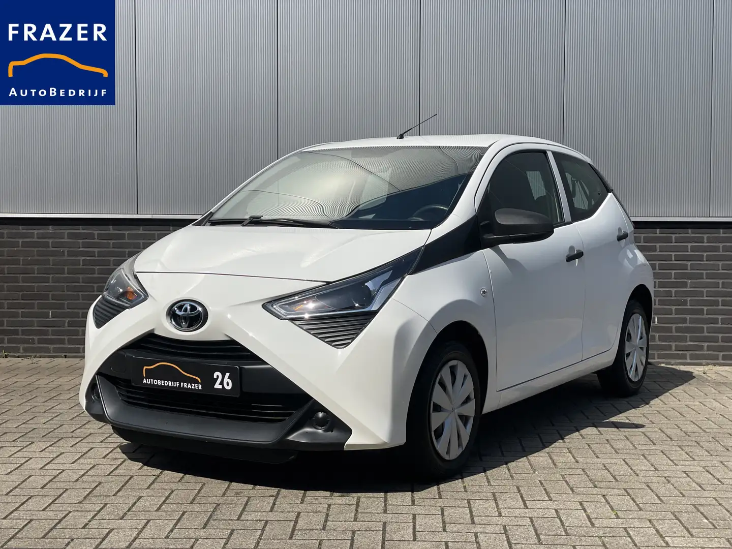 Toyota Aygo 1.0 VVT-i x RIJKLAAR Blanc - 1