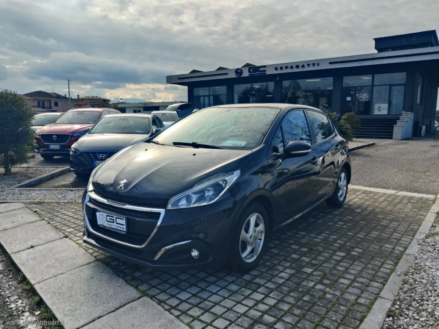 Peugeot 208 PureTech 68 5p. Active Grigio - 1