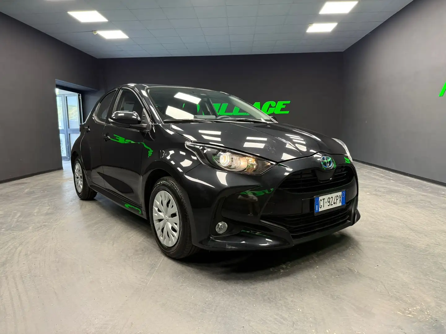 Toyota Yaris Yaris 1.5h AUT. PREZZO REALE Nero - 1