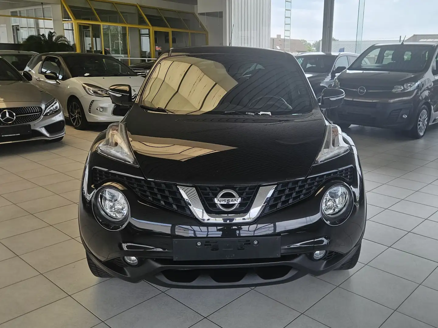 Nissan Juke 1.2I Benzine 85Kw Euro 6B  Année 2014, 89.000Km Nero - 2