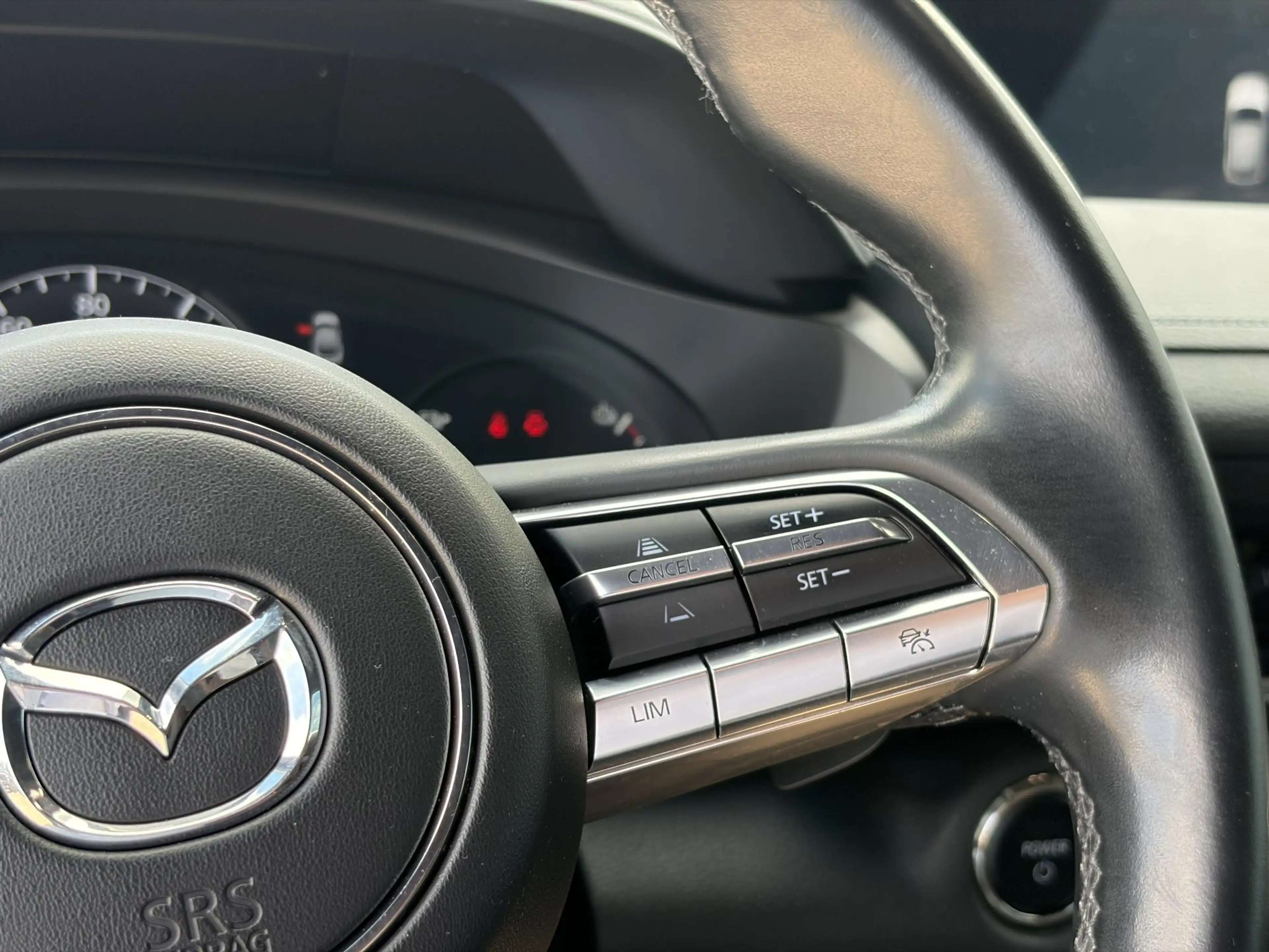 Mazda MX-30 e-SkyActiv 145 Advantage 36 kWh Head-up Display | — photo 11