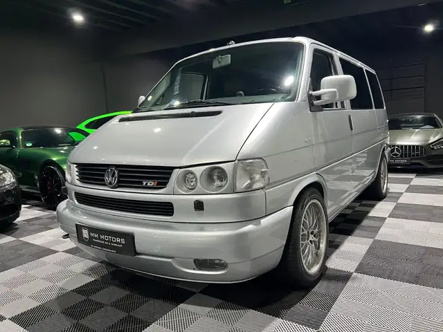 Volkswagen T4 Multivan 2.5 TDI Caravelle Business 151 PS