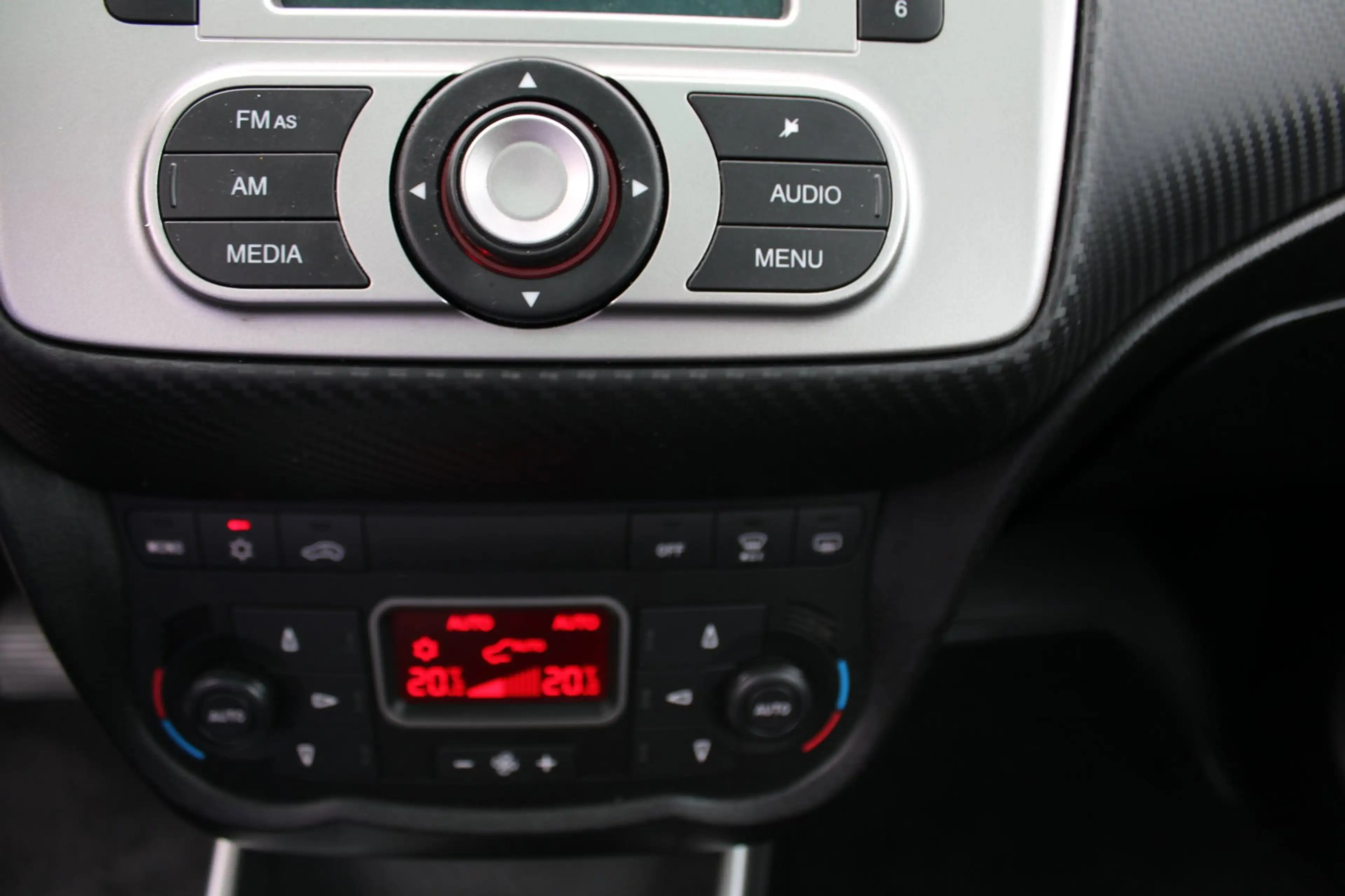 Alfa Romeo MiTo 1.4 T Distinctive Automaat — photo 15