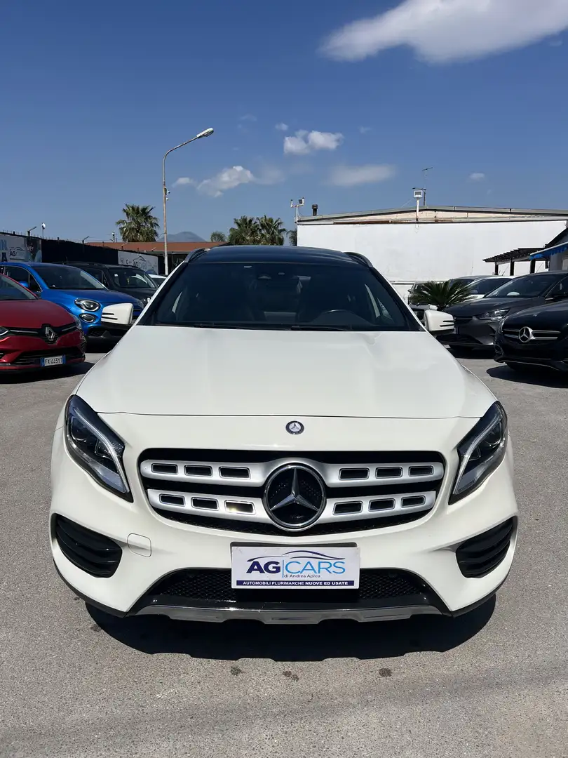 Mercedes-Benz GLA 200 AMG - 1
