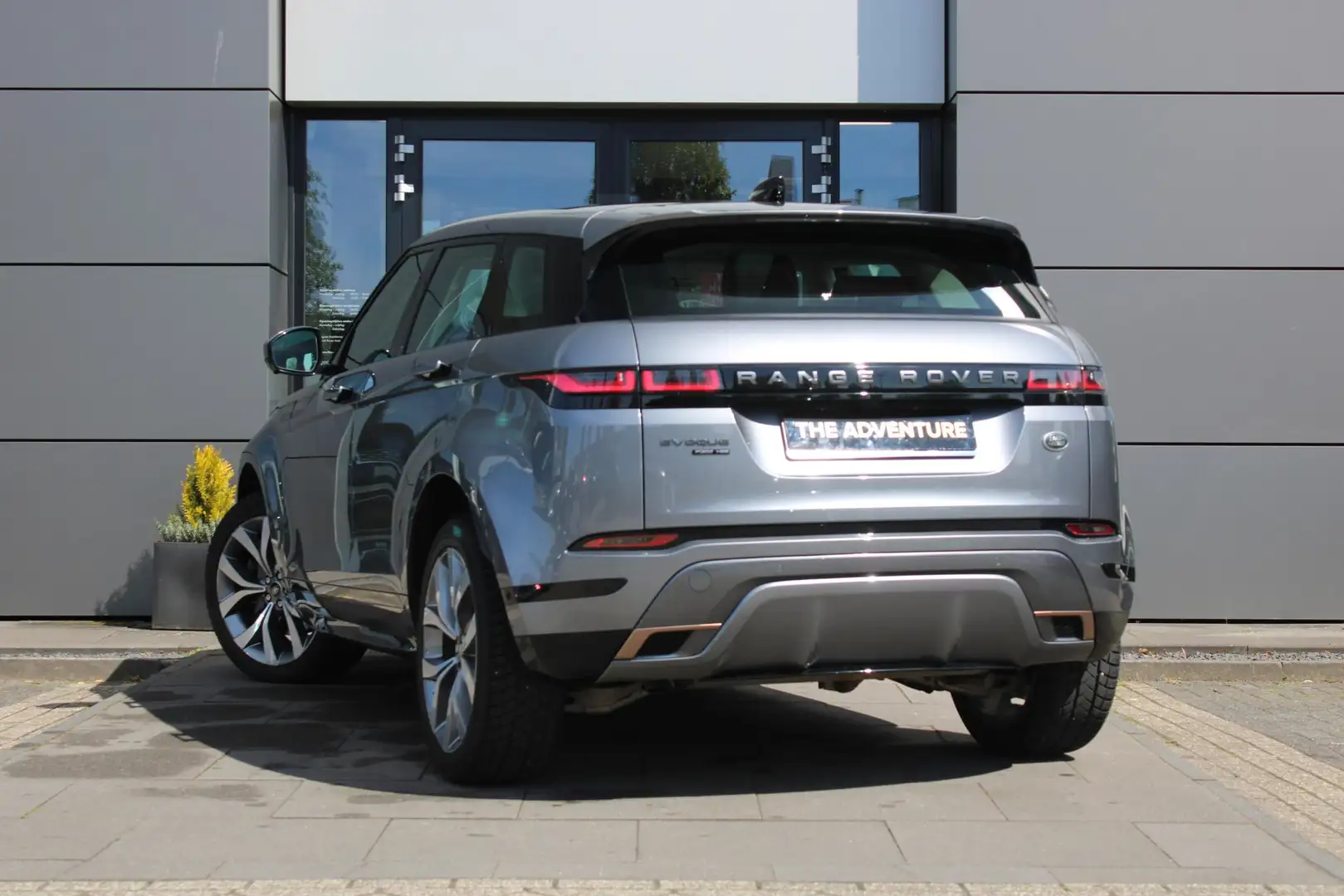 Land Rover Range Rover Evoque P300 R-Dynamic HSE | 4-cilinder Gris - 2