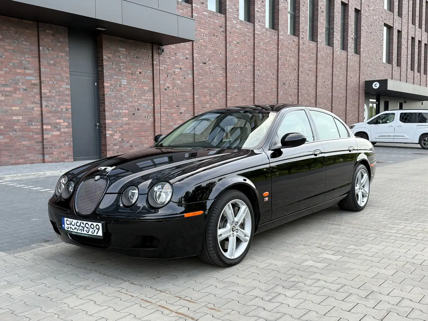 Jaguar S-Type R - 1