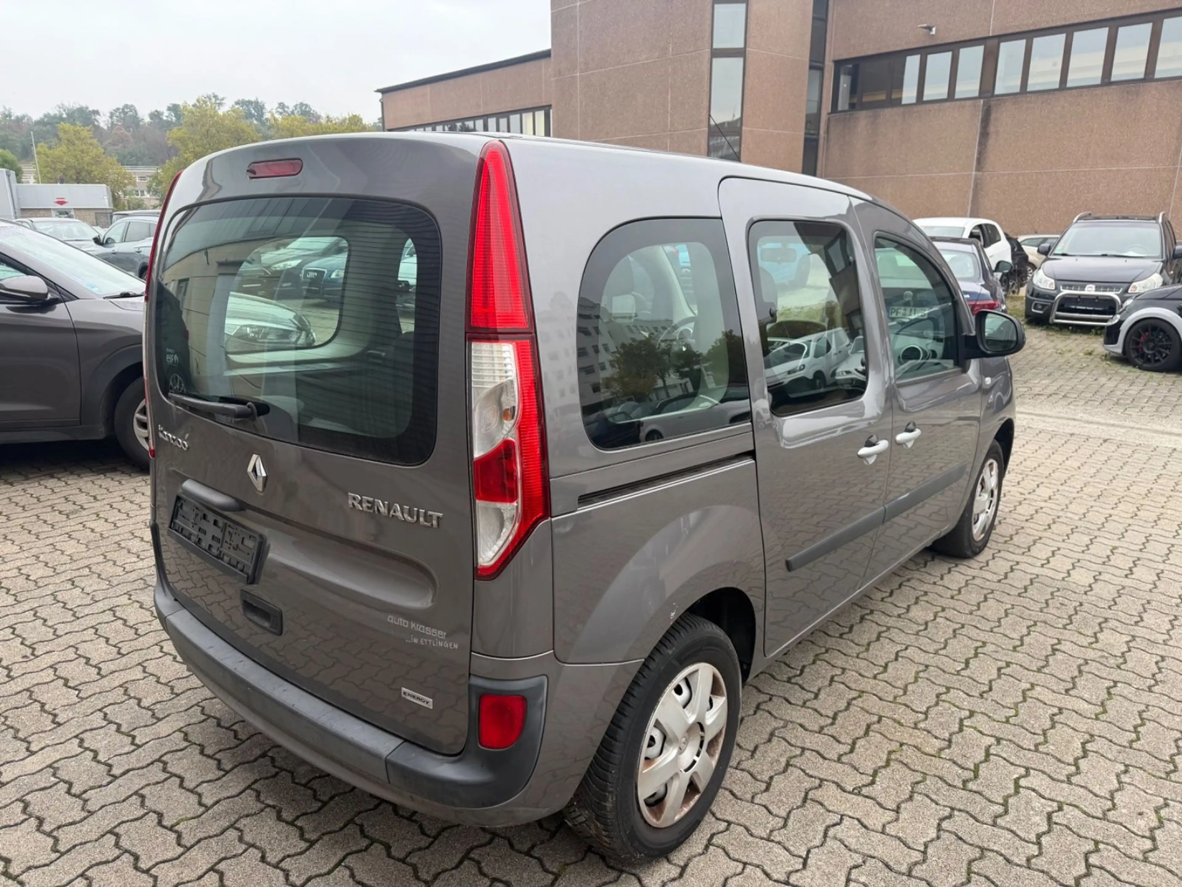 Renault Kangoo Happy Family — photo 3