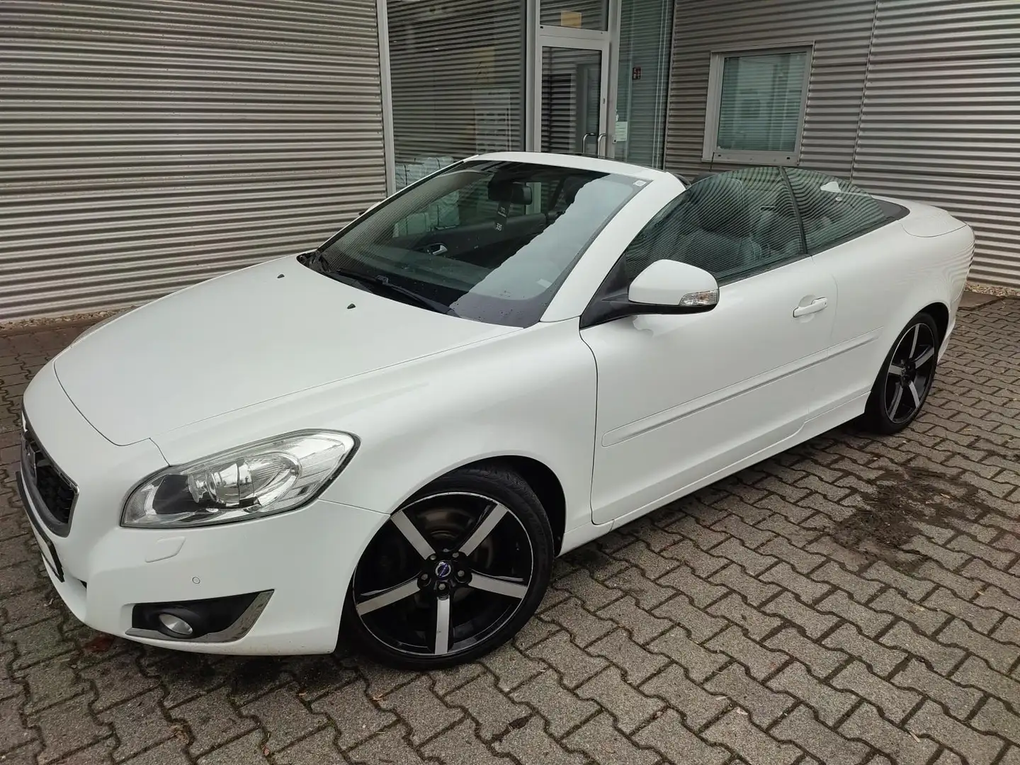 Volvo C70 D4 Inscription 2.0m Klima,SHZ,PDC,Leder,El. Sitz bijela - 2