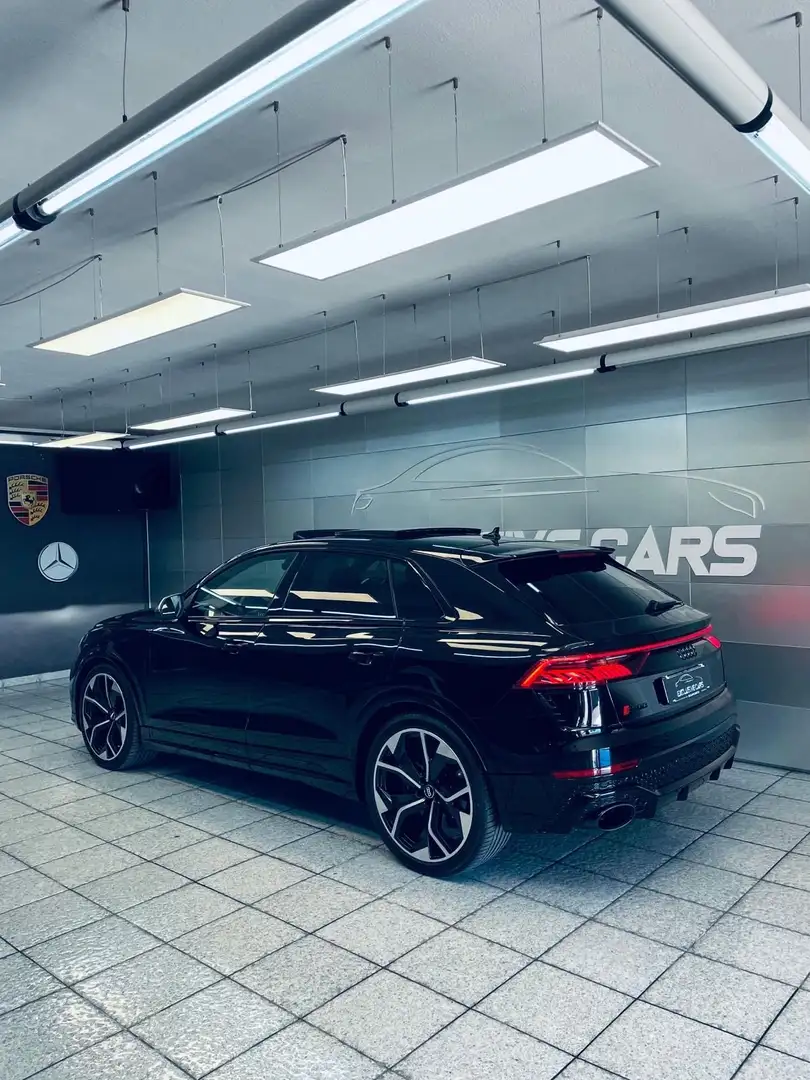 Audi RS Q8 - 1