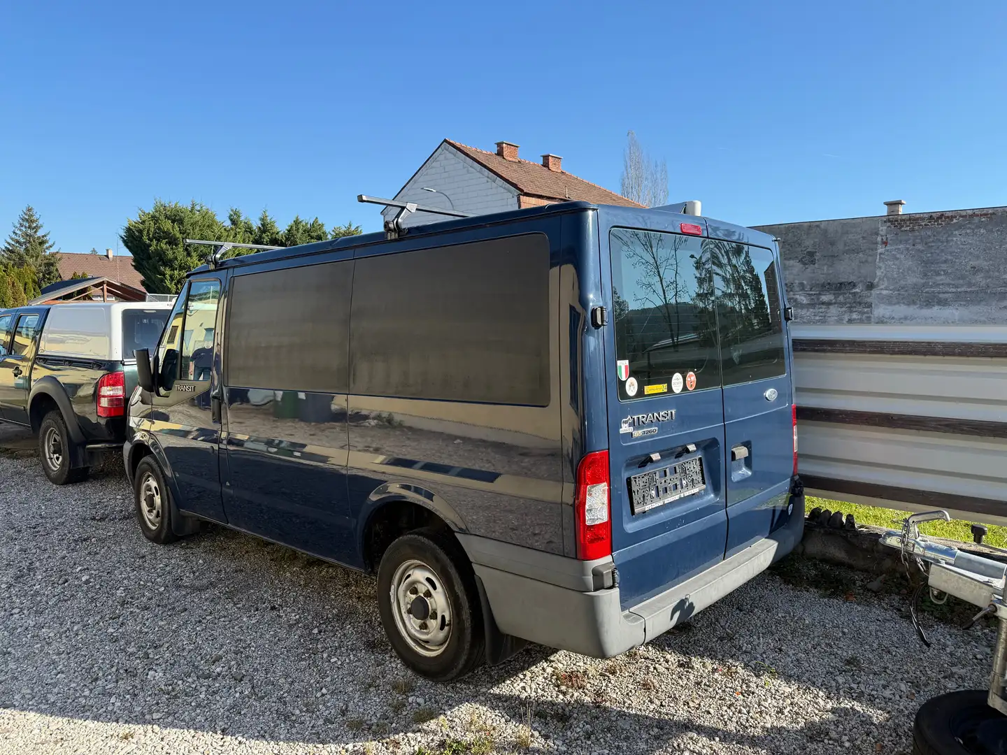 Ford Transit Blau - 2
