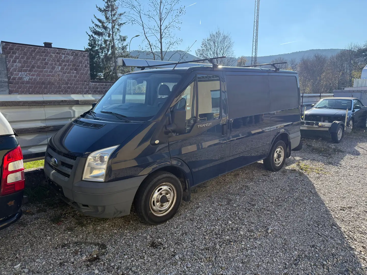 Ford Transit Blau - 1