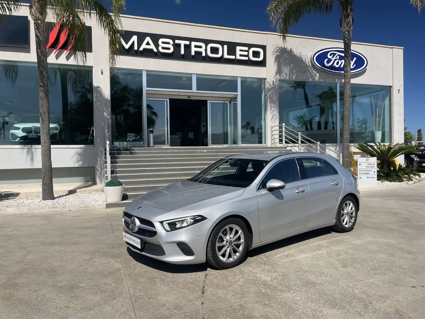 Mercedes-Benz A 180 A 180 d Automatic Sport,Chilometri Certif. Gris - 2