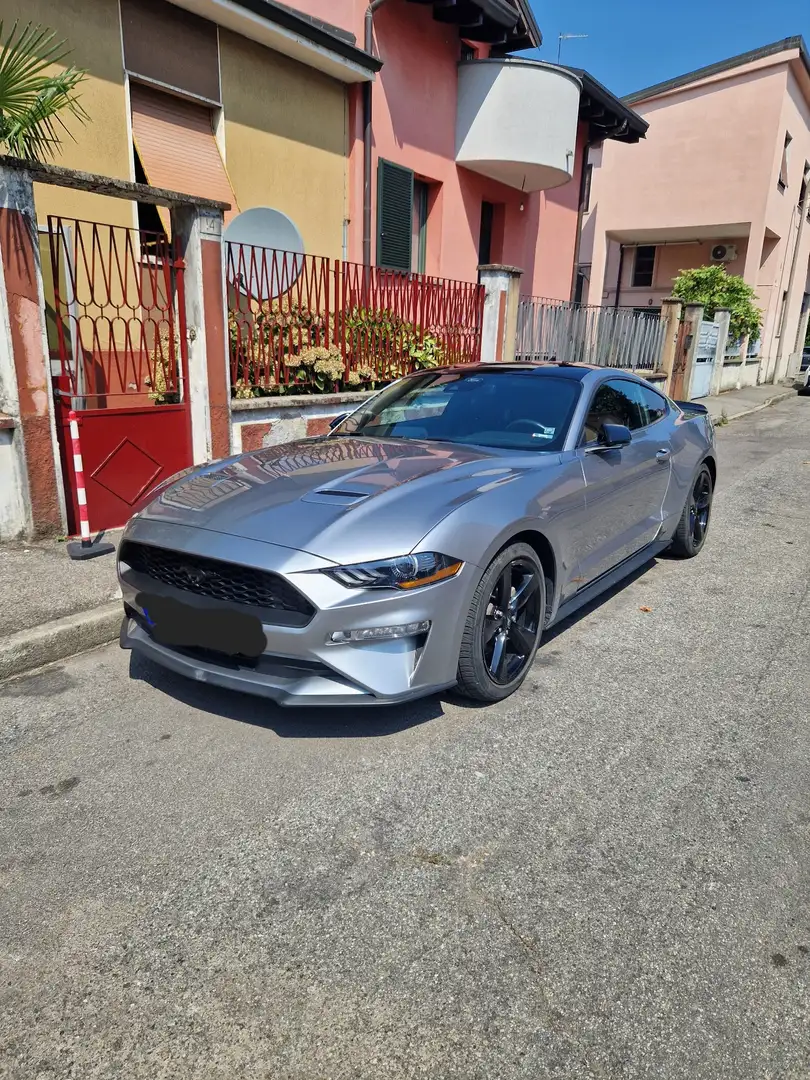Ford Mustang Fastback 2.3 ecoboost 317cv auto - 1