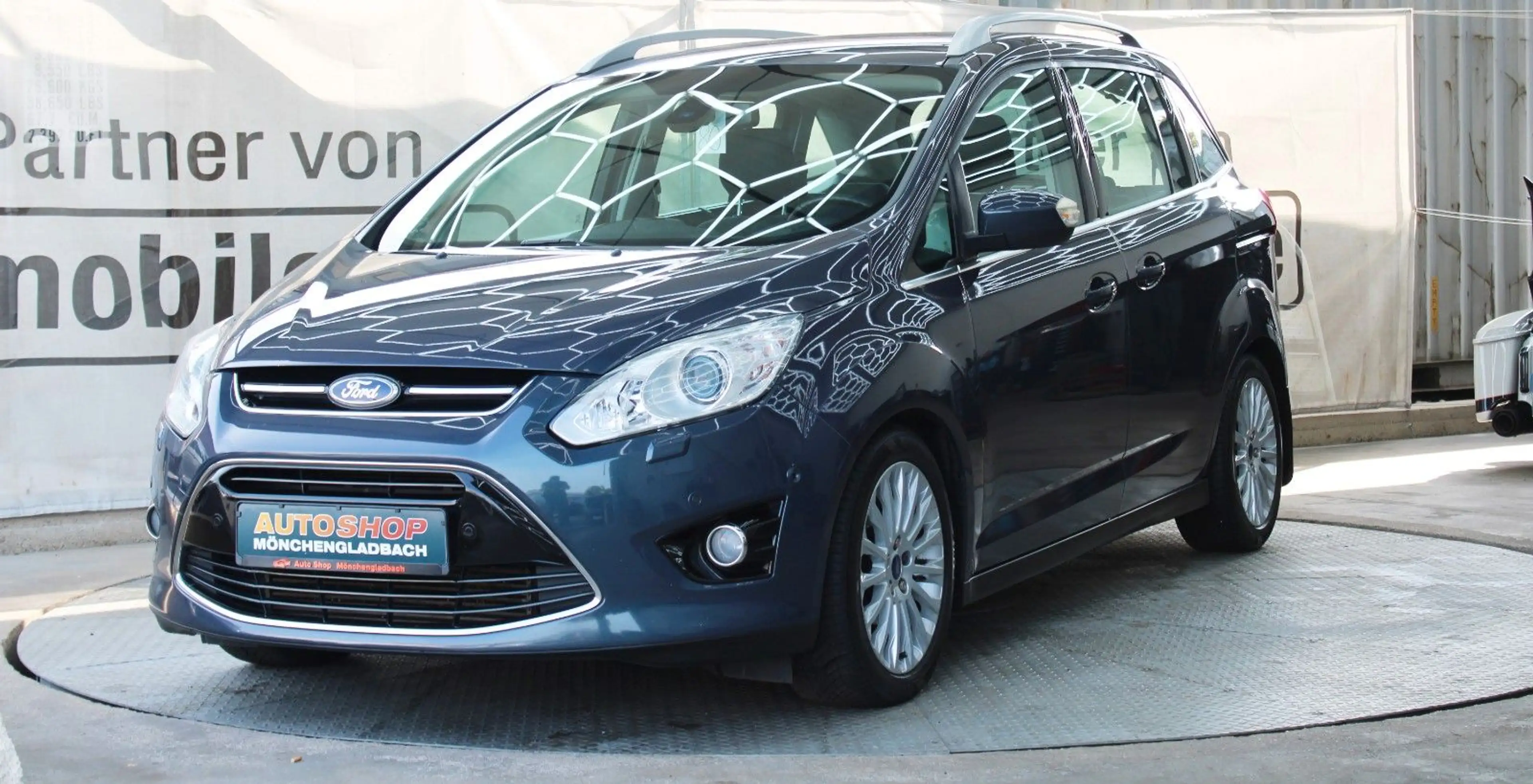 Ford Grand C-Max Grand C-MAX Titanium*Automatik*Tüv&Inspektion* — photo 2