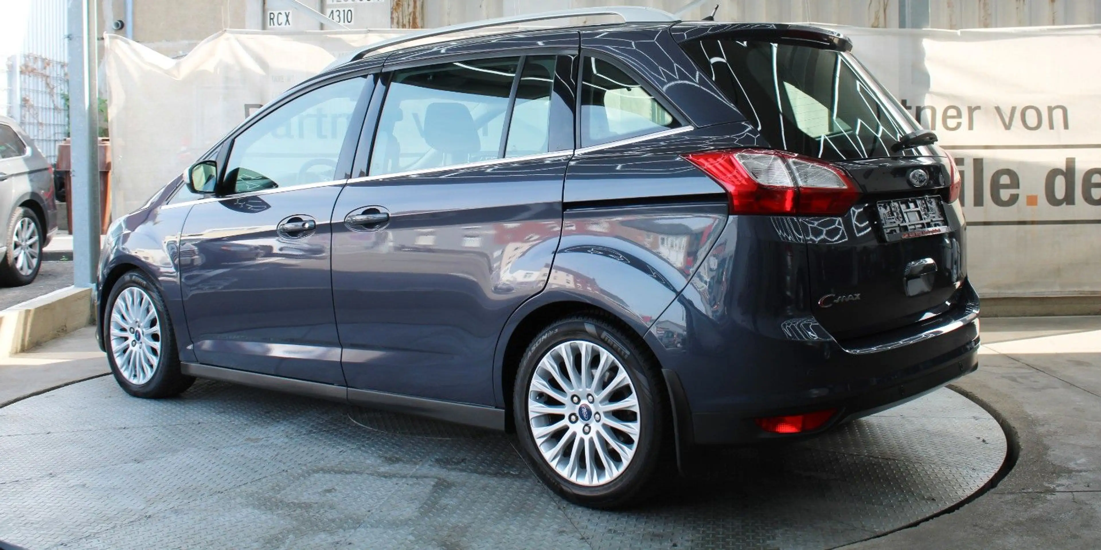 Ford Grand C-Max Grand C-MAX Titanium*Automatik*Tüv&Inspektion* — photo 10