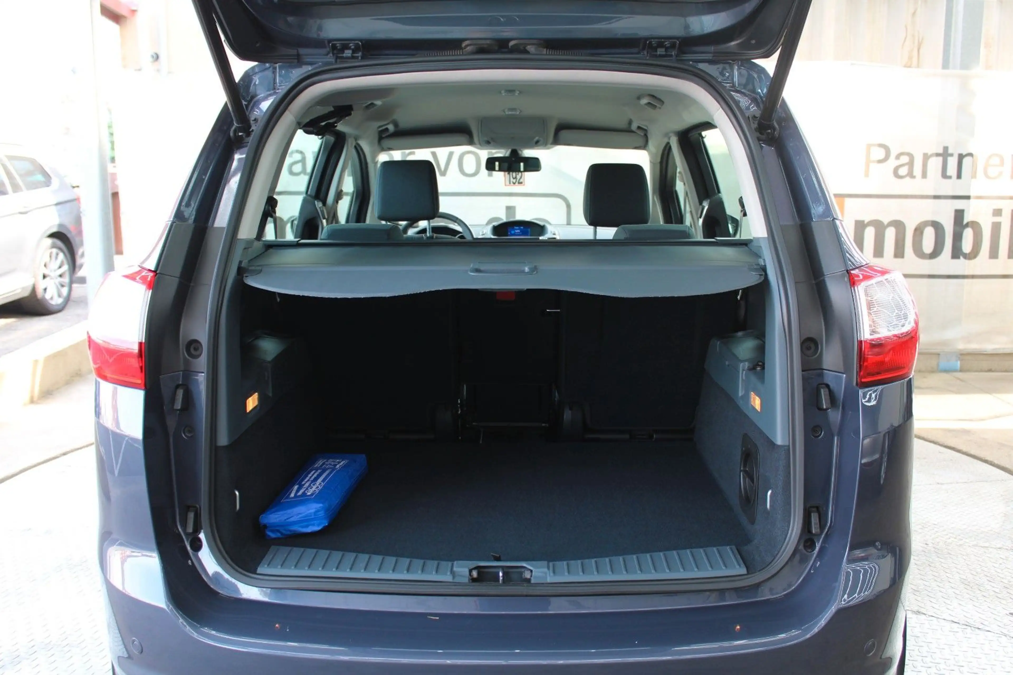 Ford Grand C-Max Grand C-MAX Titanium*Automatik*Tüv&Inspektion* — photo 14