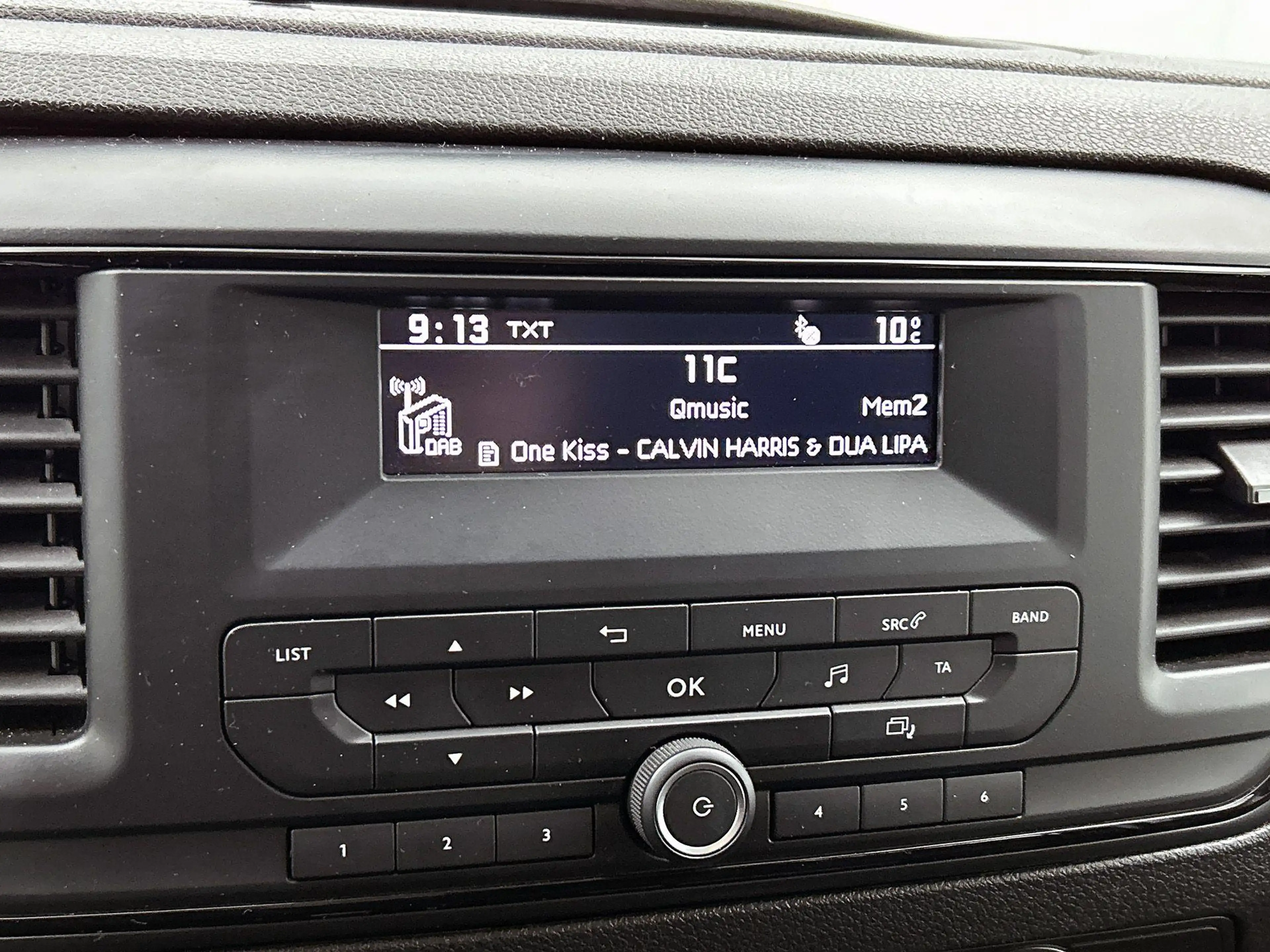 Opel Vivaro-e Combi L2H1 75 kWh — photo 7