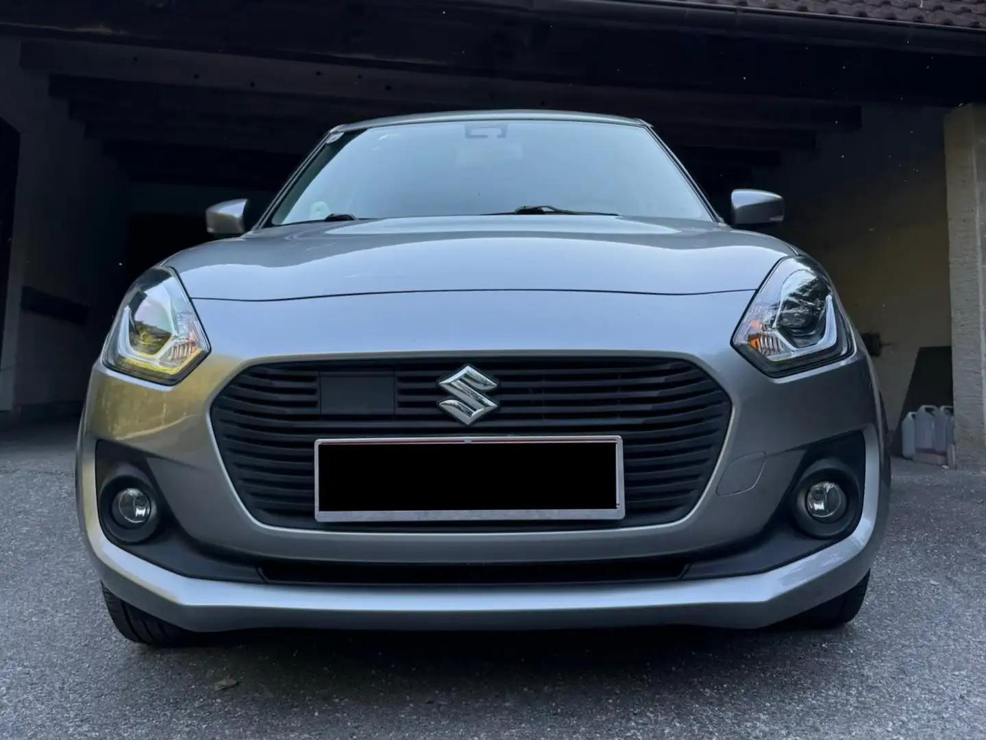 Suzuki Swift Swift 1,2 DualJet Hybrid Allgrip Flash Flash Grau - 2