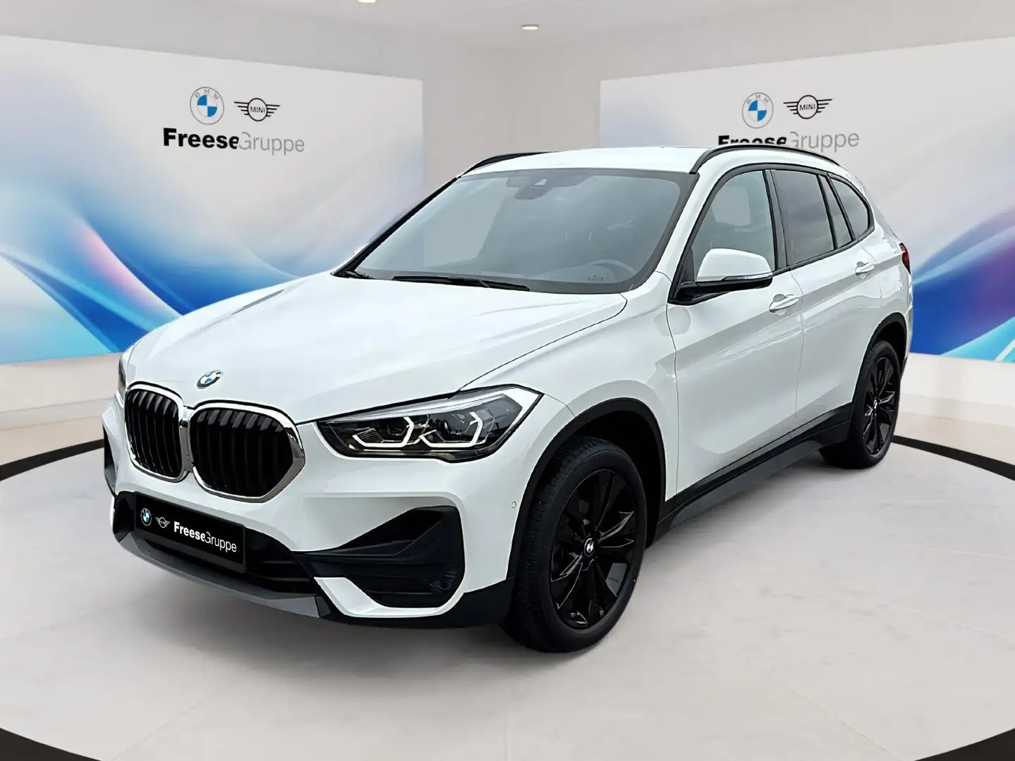 BMW X1 sDrive18i Advantage DAB LED Navi Tempomat Blanc - 1
