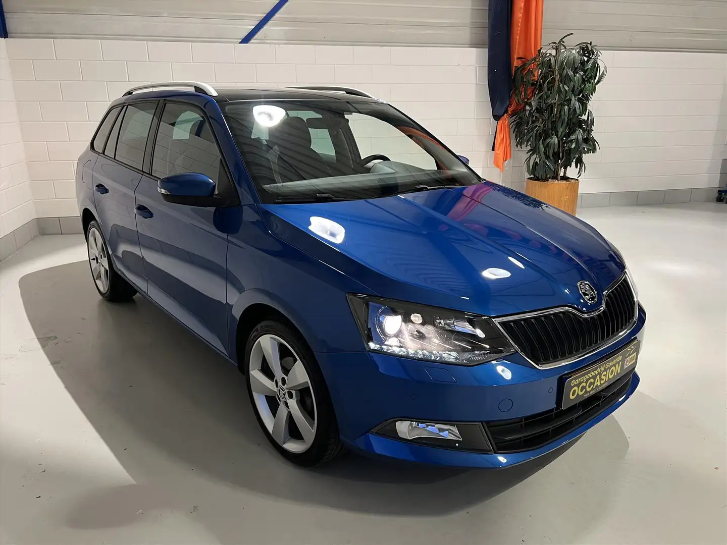 Skoda Fabia 1.2TSI, Businessline Pro, Pano, Trekhaak, 1e eig Bleu - 1