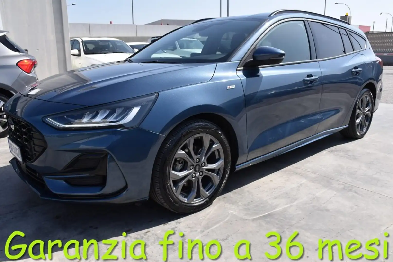 Ford Focus 1.0 EcoBoost Hybrid 125 CV SW ST-Line Style Bleu - 1