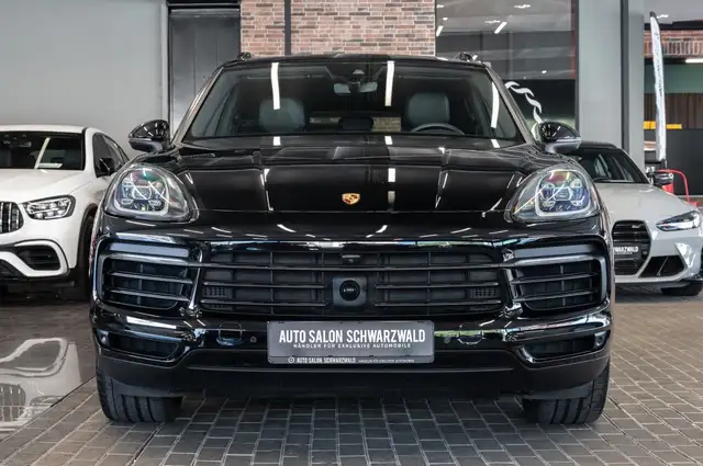 Porsche Cayenne view 5