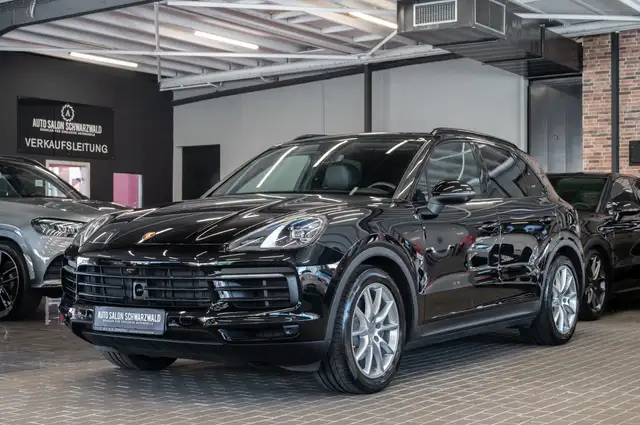 Porsche Cayenne view 2