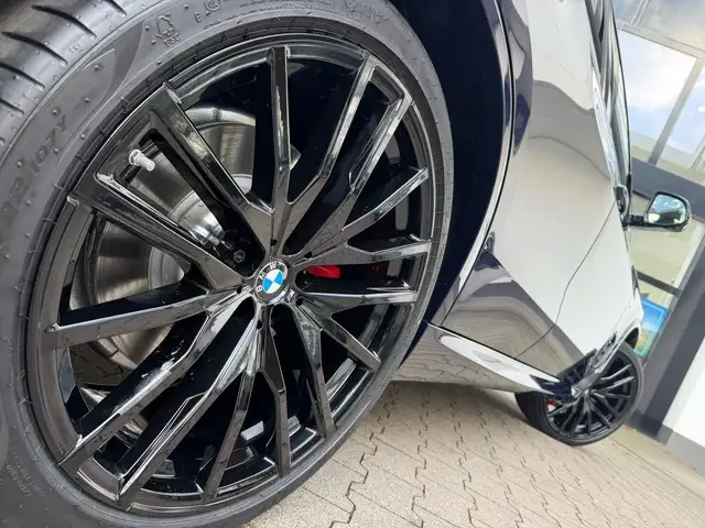 BMW X5 X5 view 3