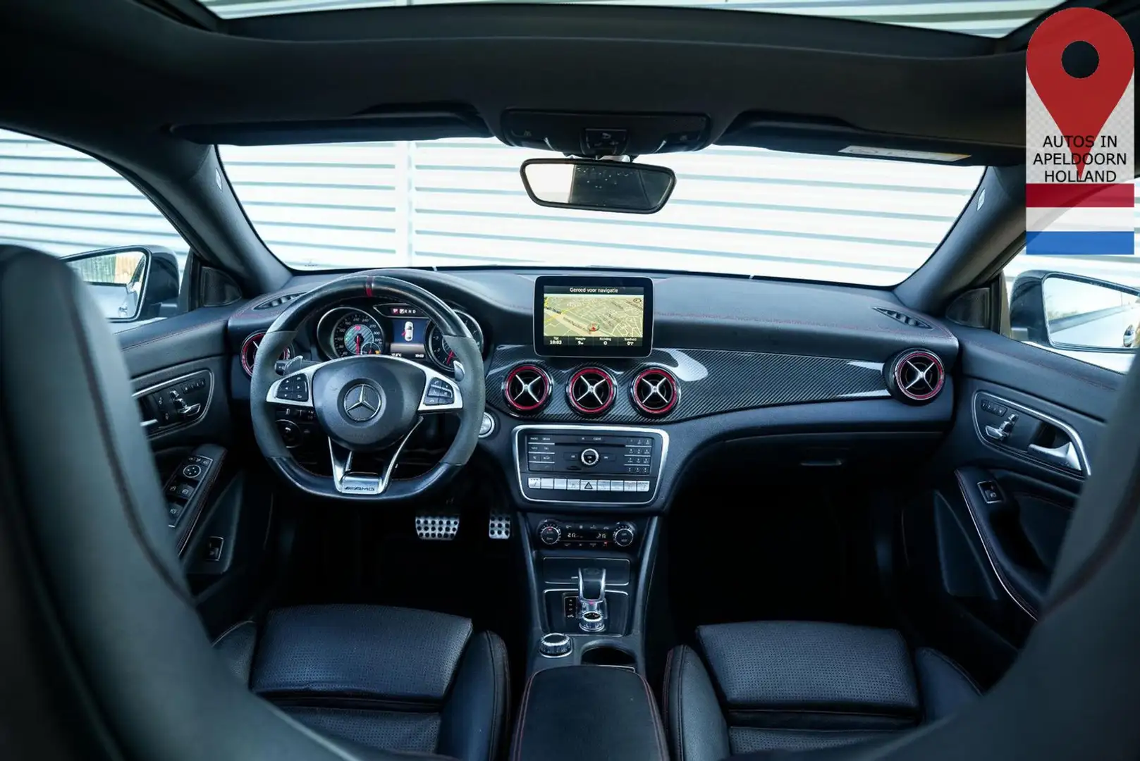 Mercedes-Benz CLA 45 AMG 4MATIC Ambition Pano klima Navi 19"L. Grau - 2