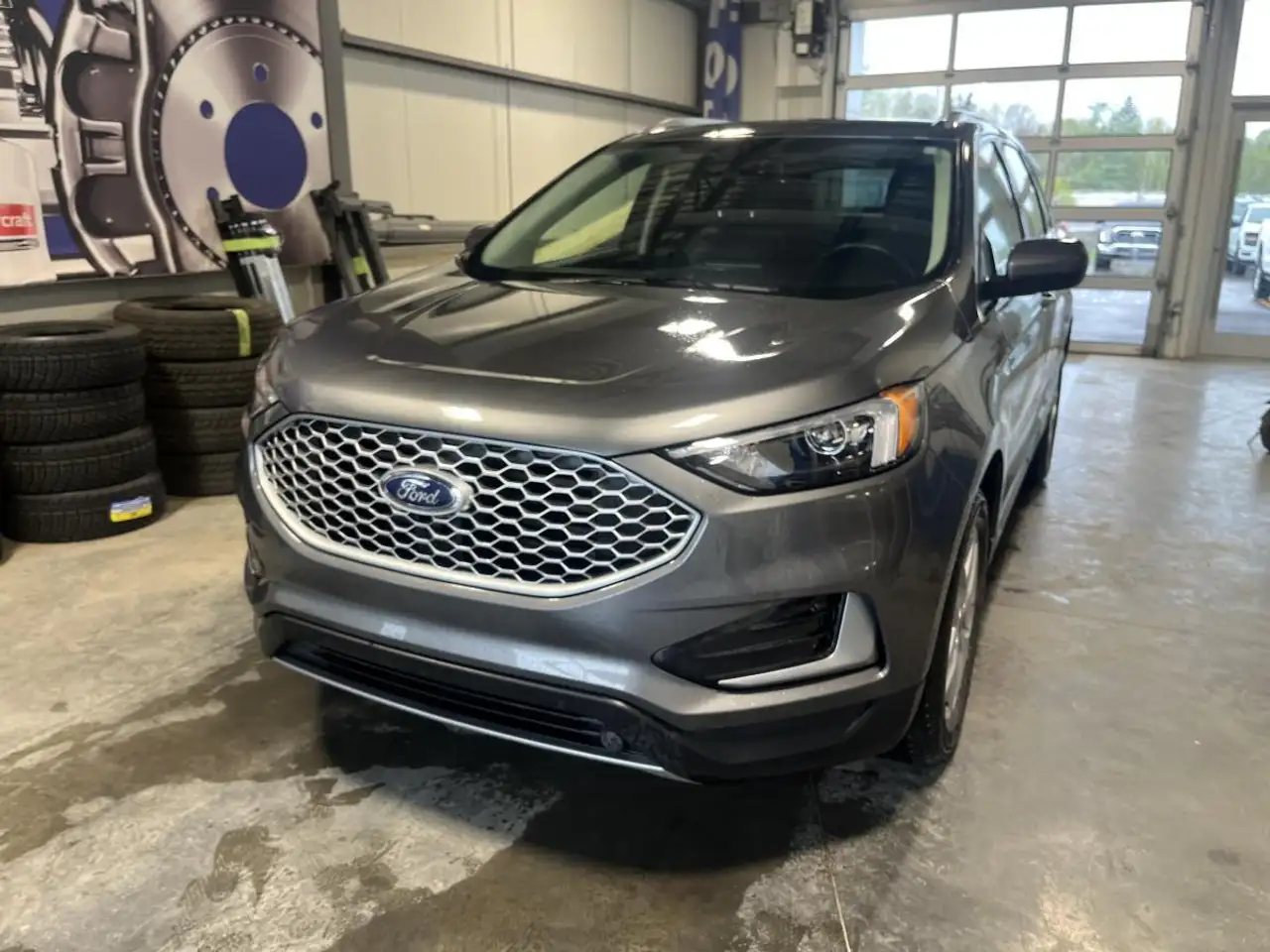 2024 Ford Edge