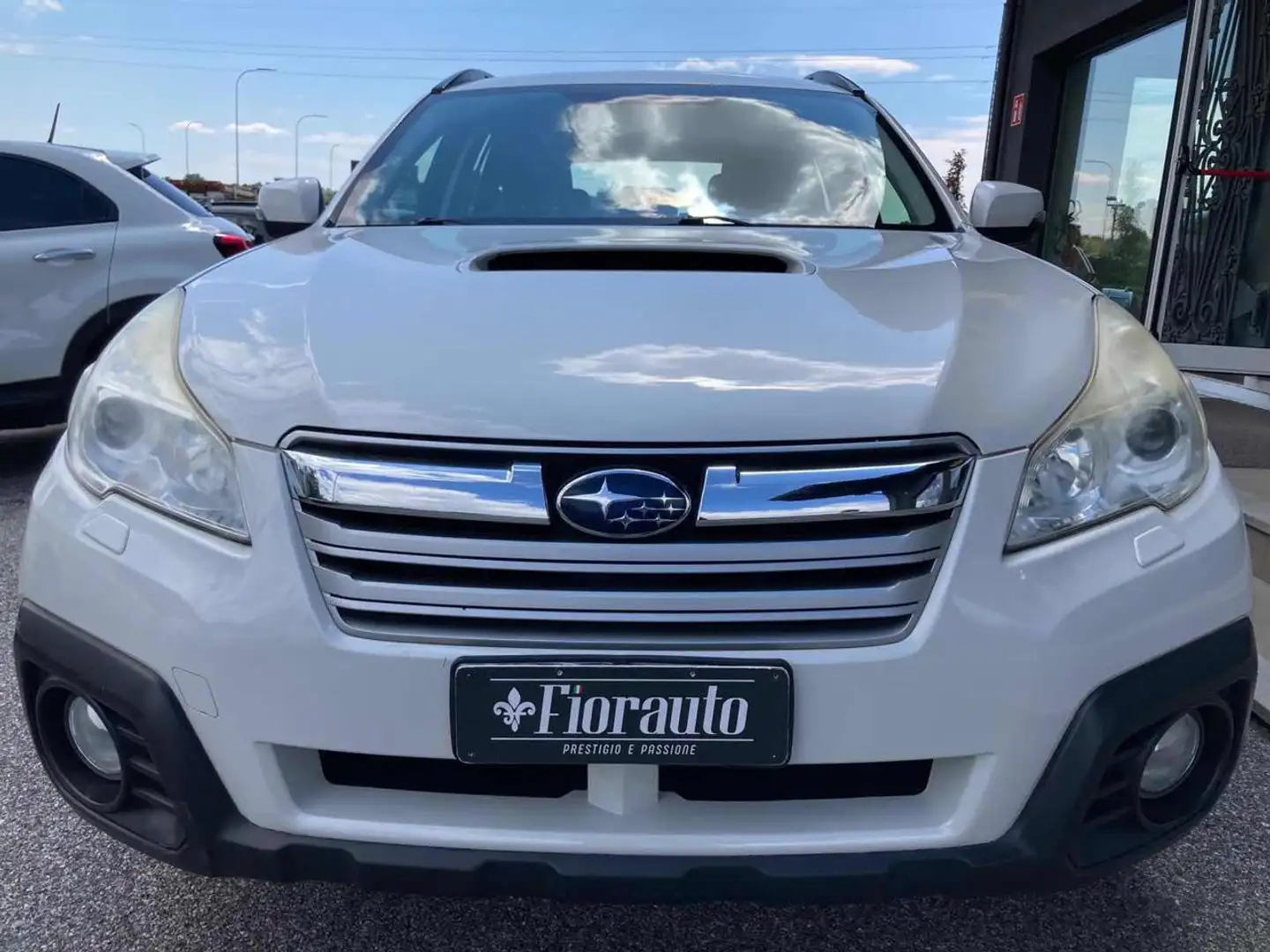 Subaru OUTBACK 2.0D CVT Exclusive Bianco - 1