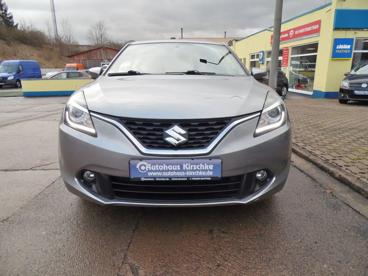 Suzuki Baleno Comfort/Navi/Kamera/SHZ/AHK Grau - 2