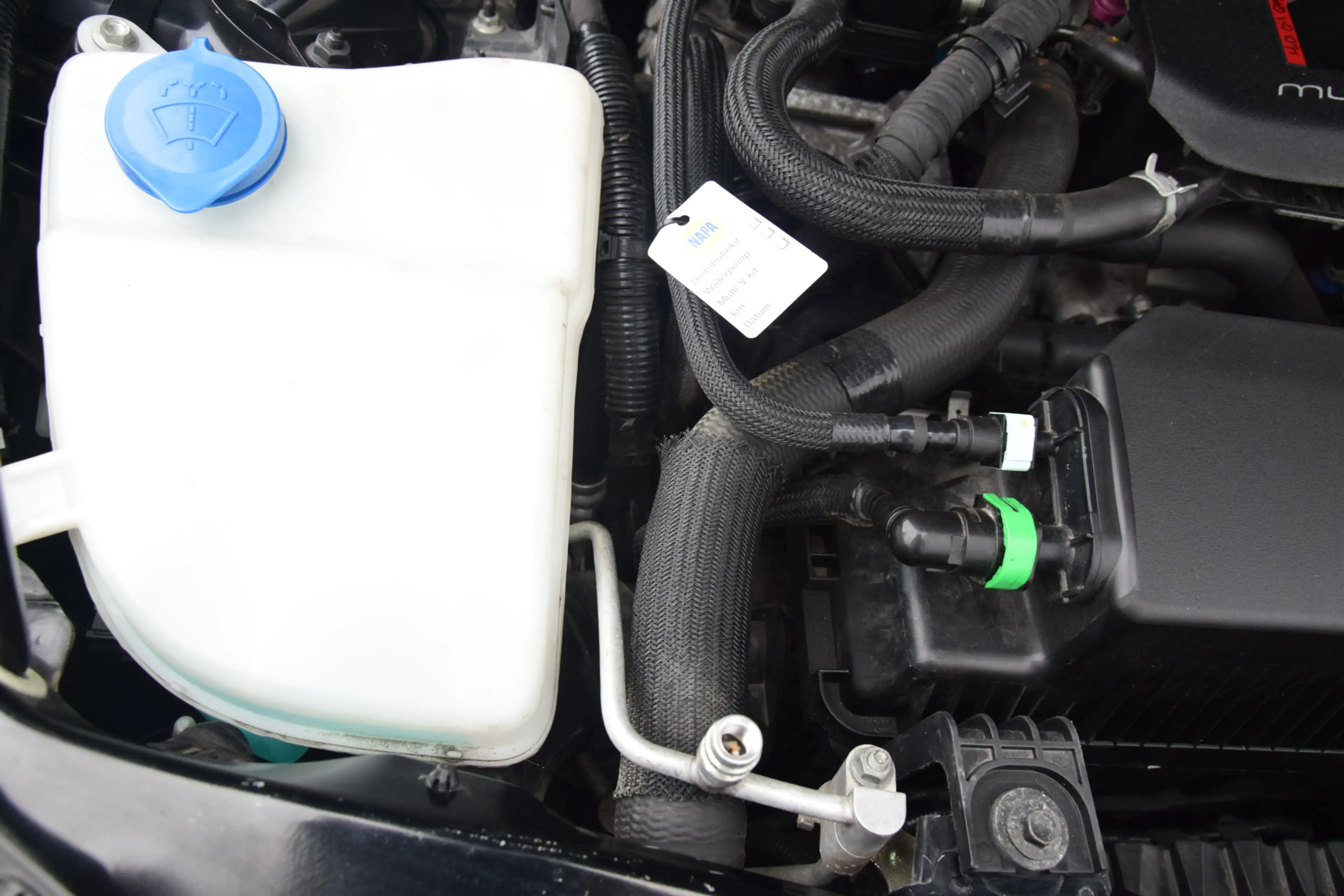 Fiat 124 Spider 1.4 MultiAir Turbo Abarth Pack/Premium Keyless Cam — photo 24