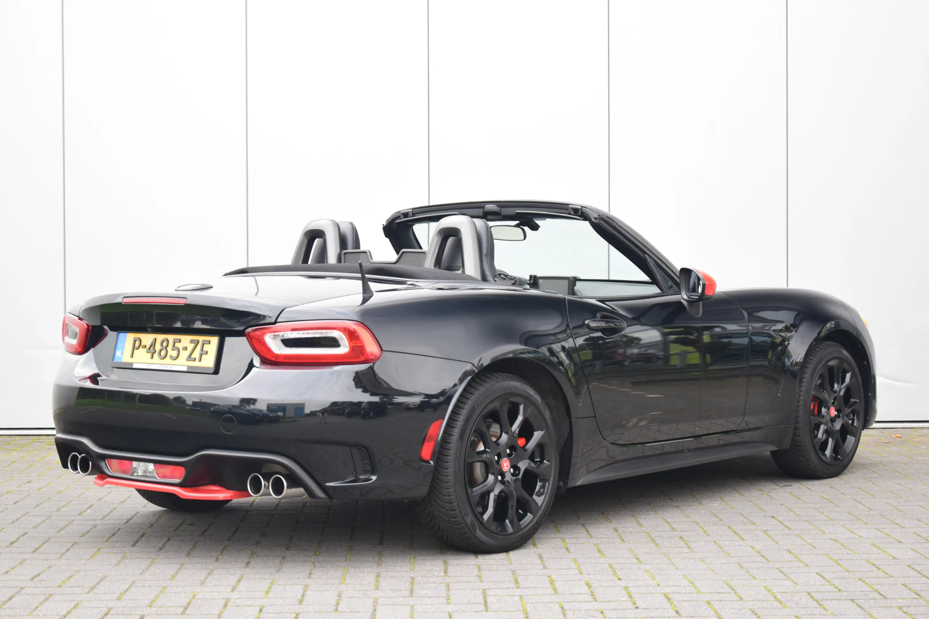 Fiat 124 Spider 1.4 MultiAir Turbo Abarth Pack/Premium Keyless Cam — photo 5