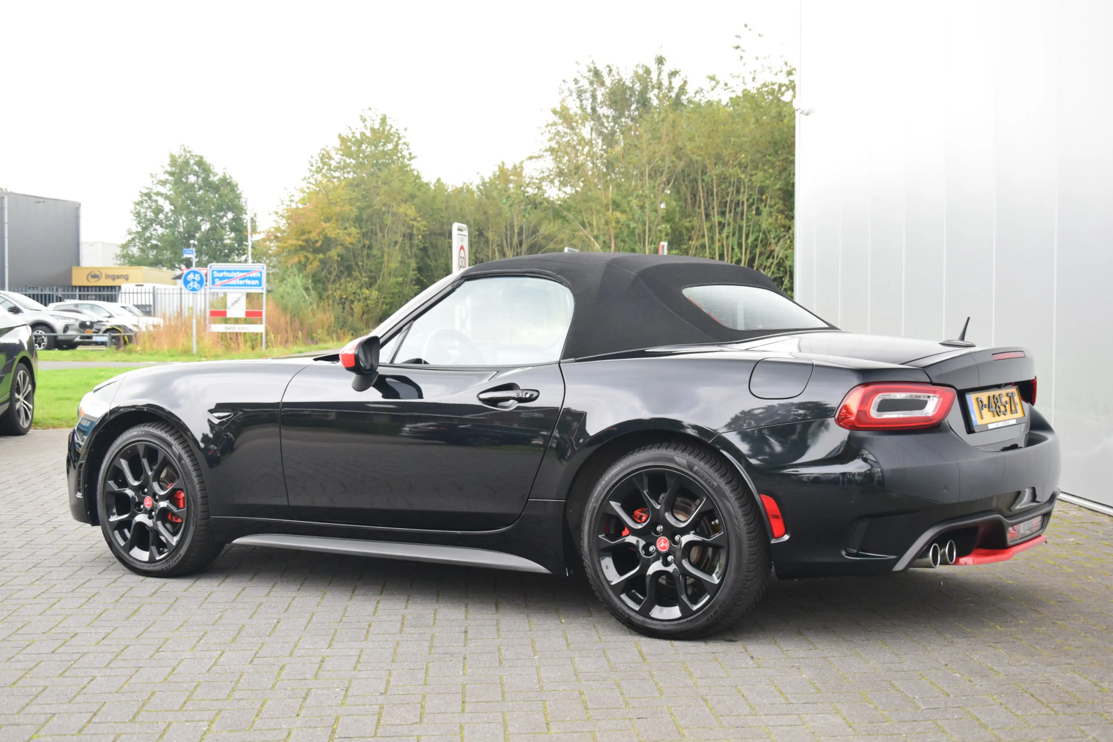 Fiat 124 Spider 1.4 MultiAir Turbo Abarth Pack/Premium Keyless Cam — photo 10