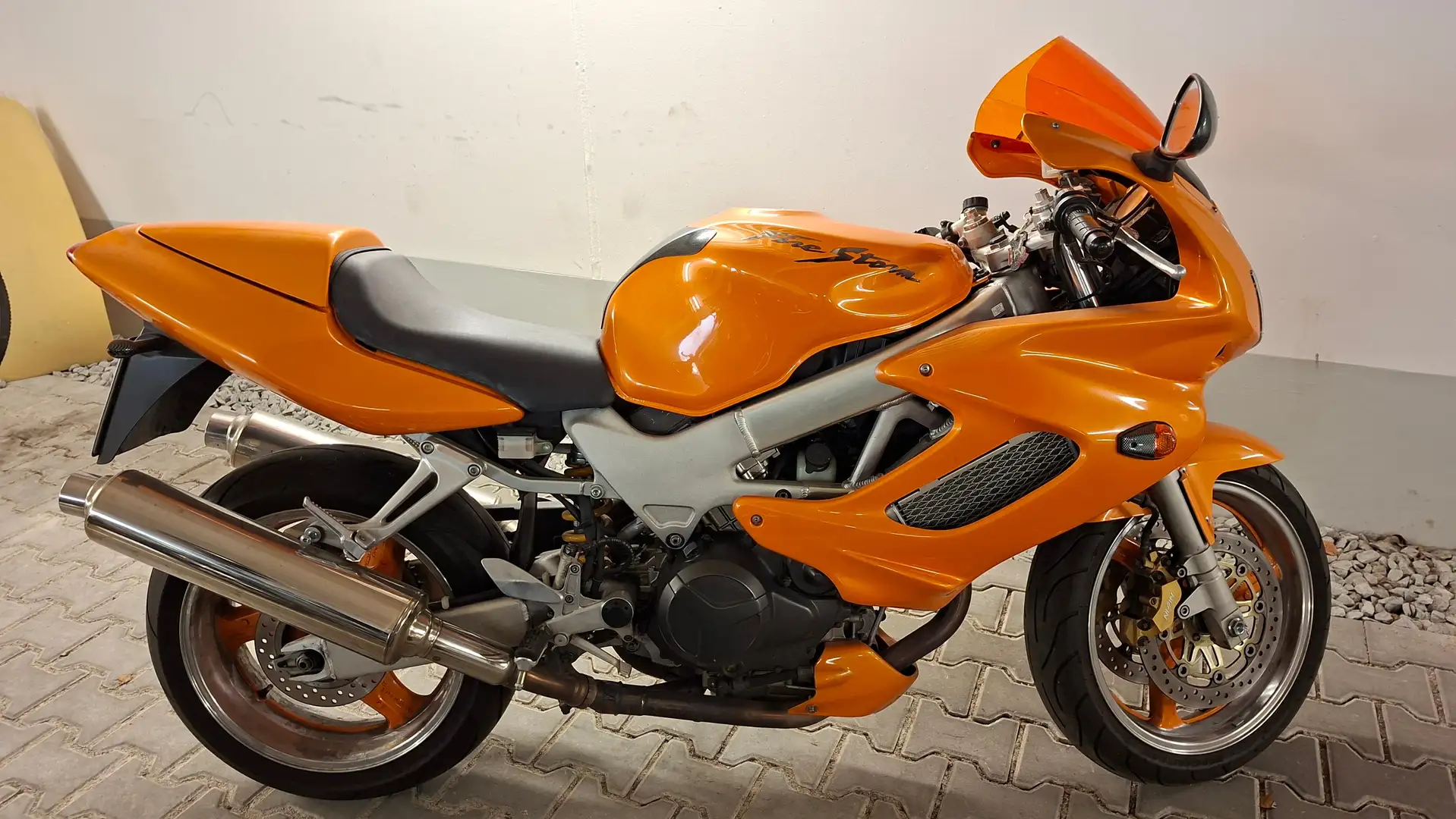 Honda VTR 1000 VTR1000F Firestorm Orange - 2