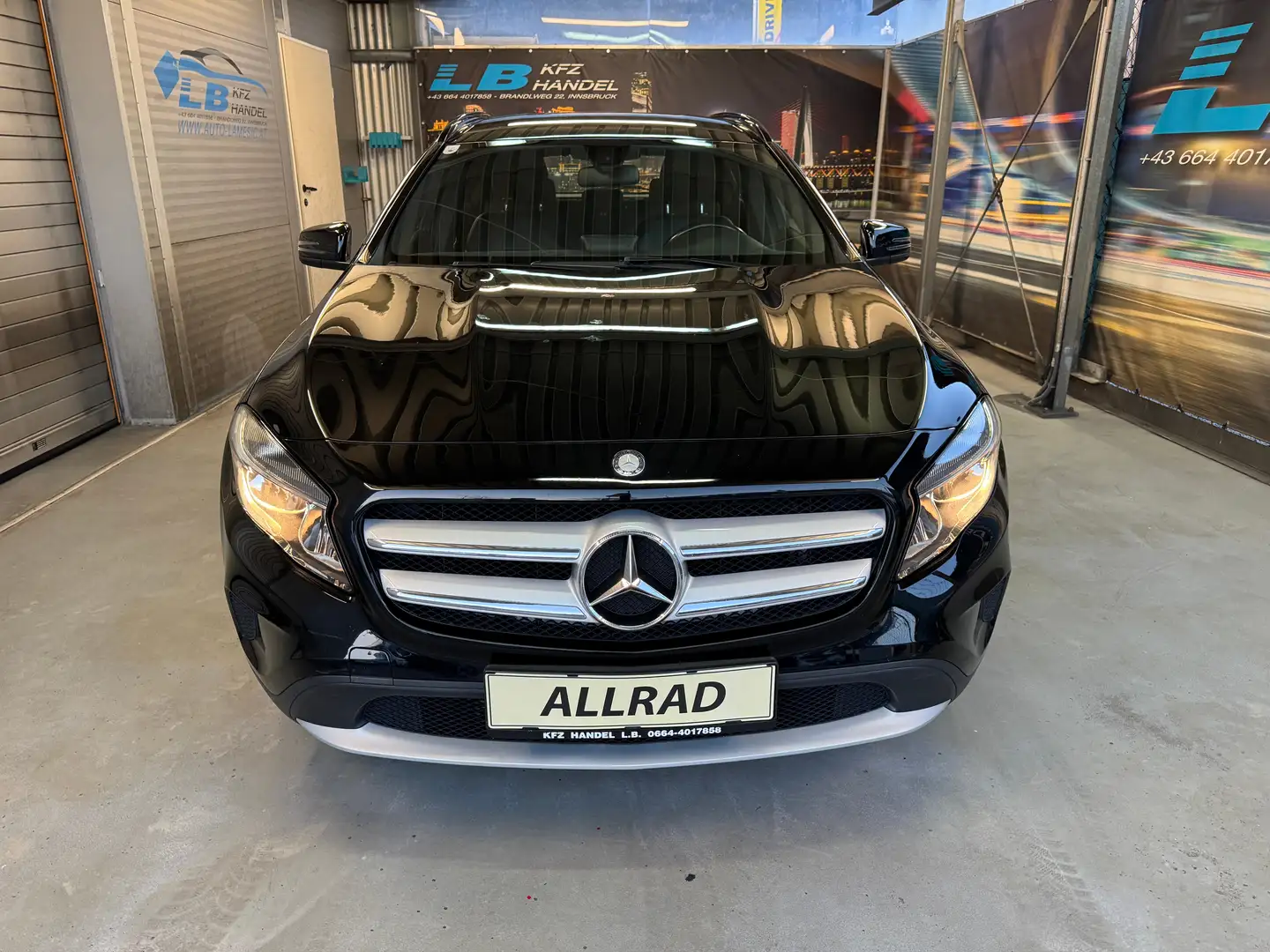 Mercedes-Benz GLA 200 GLA 200 CDI / d (156.902) Schwarz - 2