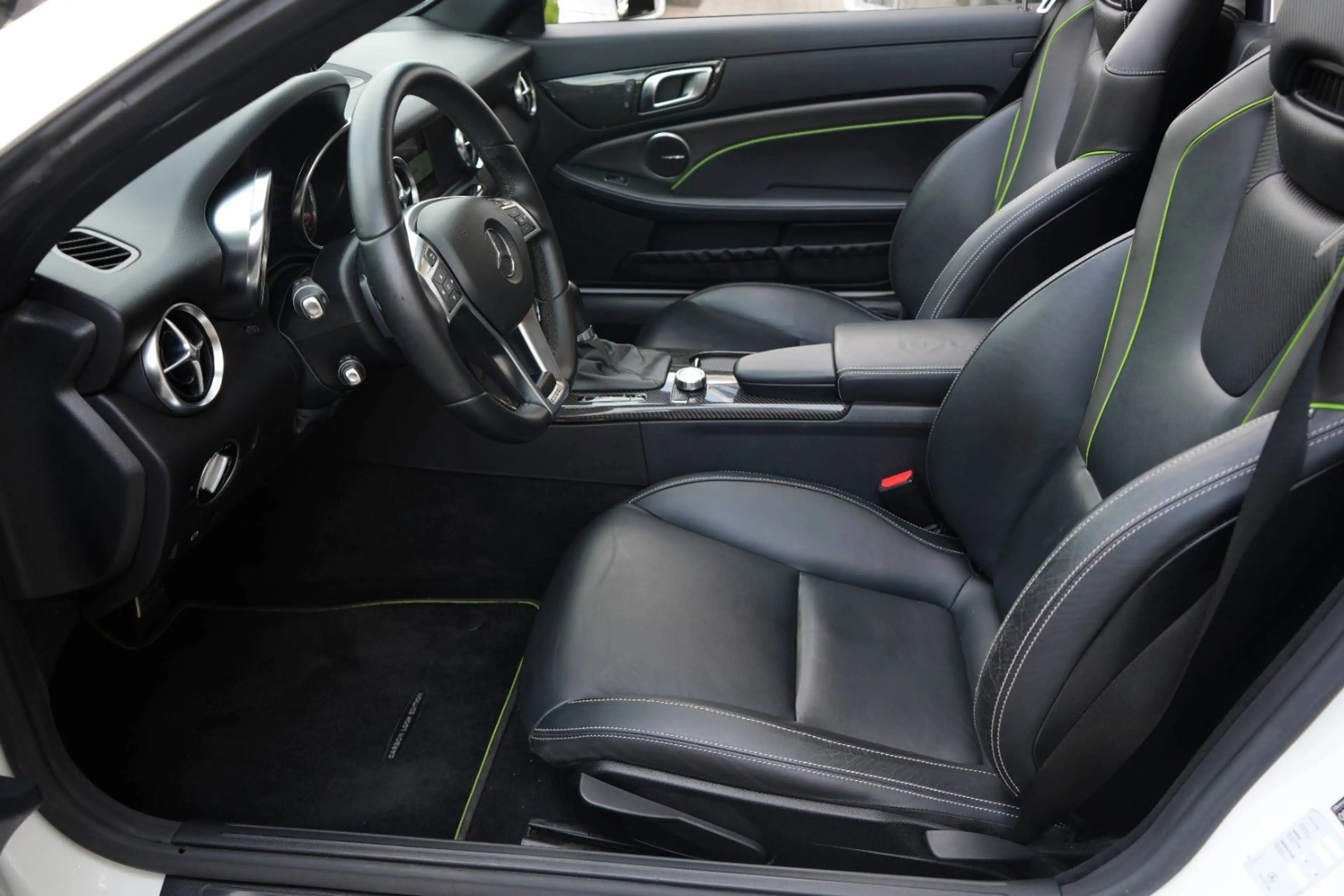 Mercedes-Benz SLK 200 AMG-Line & CarbonLOOK Edition PANORAMA — photo 11