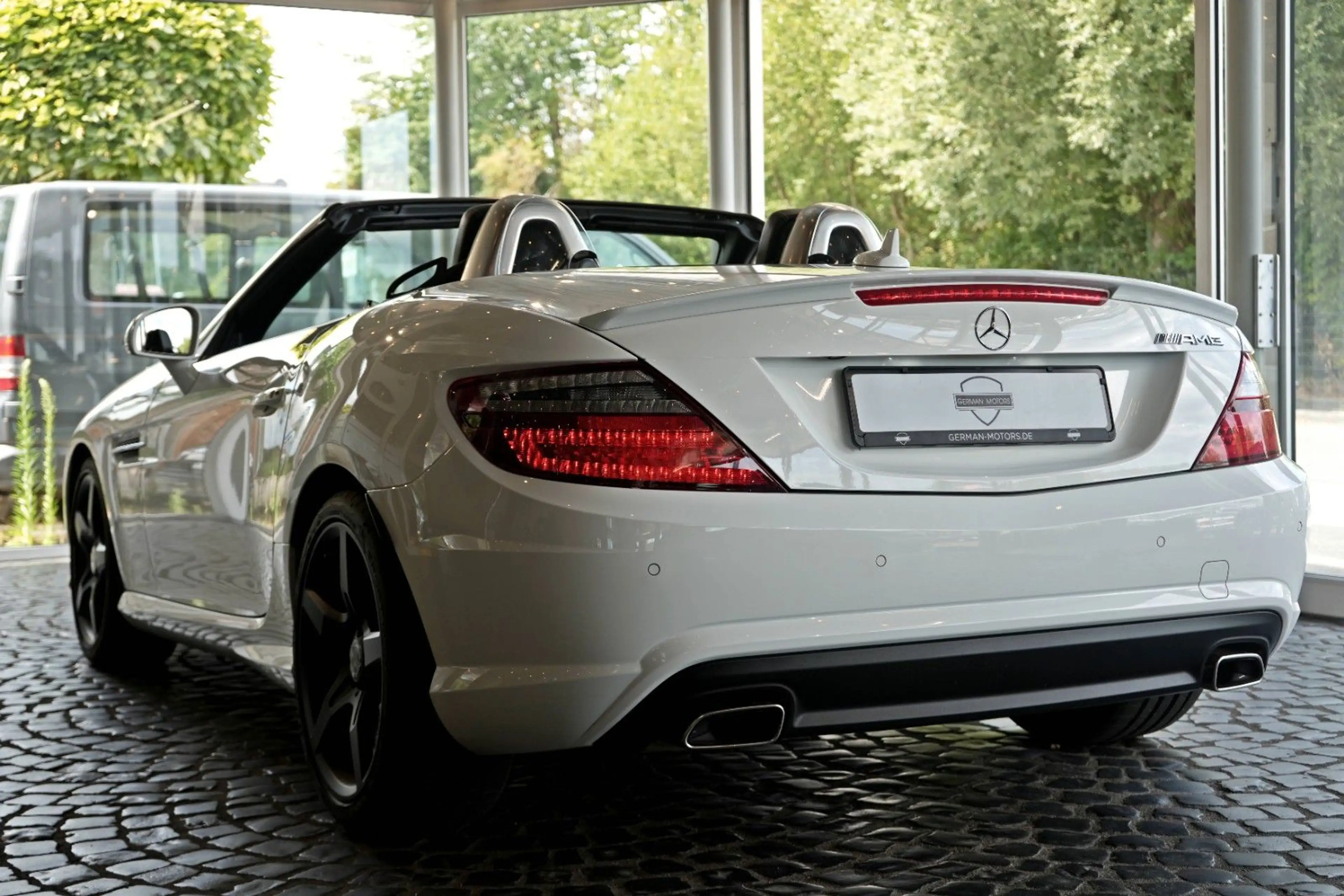 Mercedes-Benz SLK 200 AMG-Line & CarbonLOOK Edition PANORAMA — photo 6