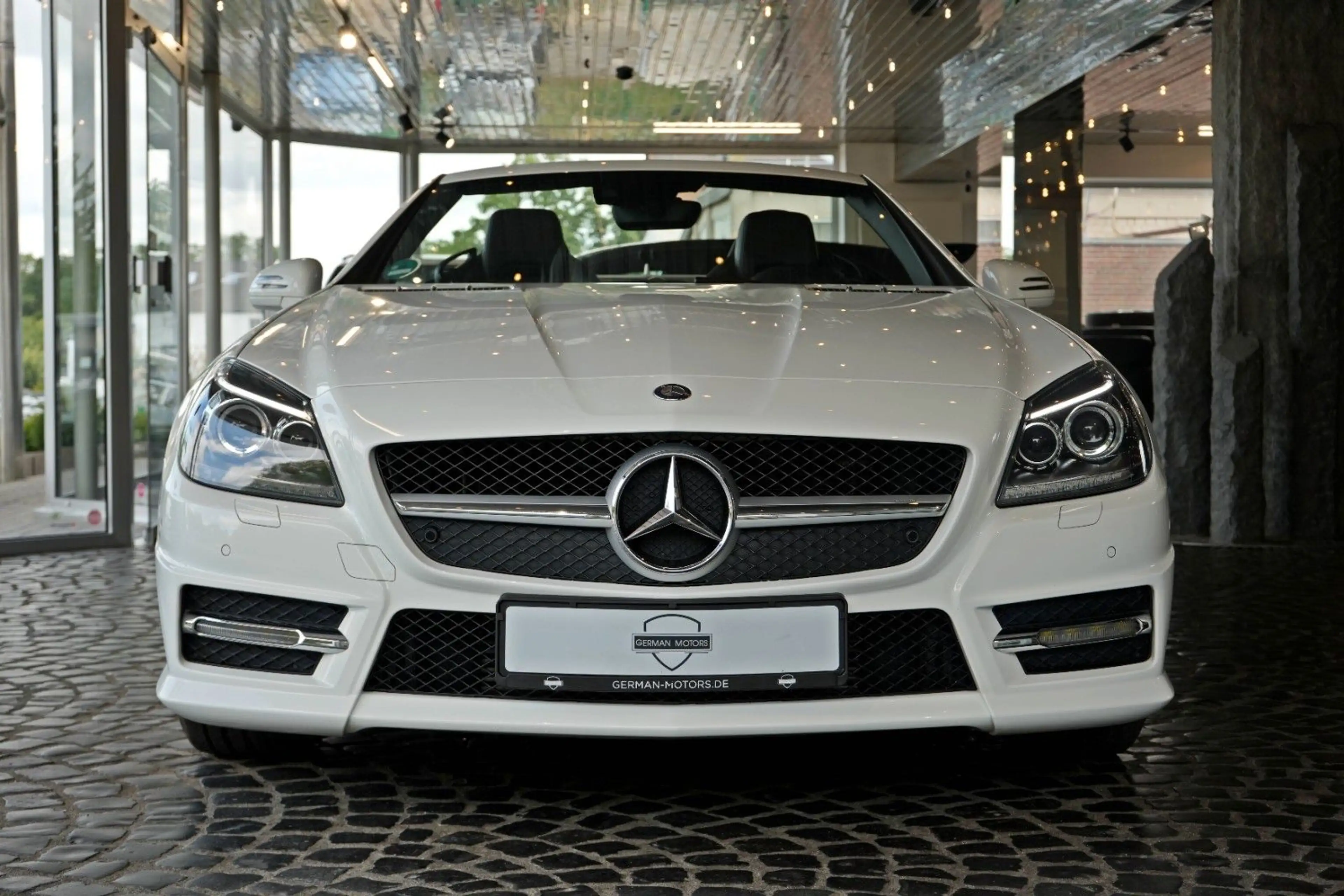 Mercedes-Benz SLK 200 AMG-Line & CarbonLOOK Edition PANORAMA — photo 9