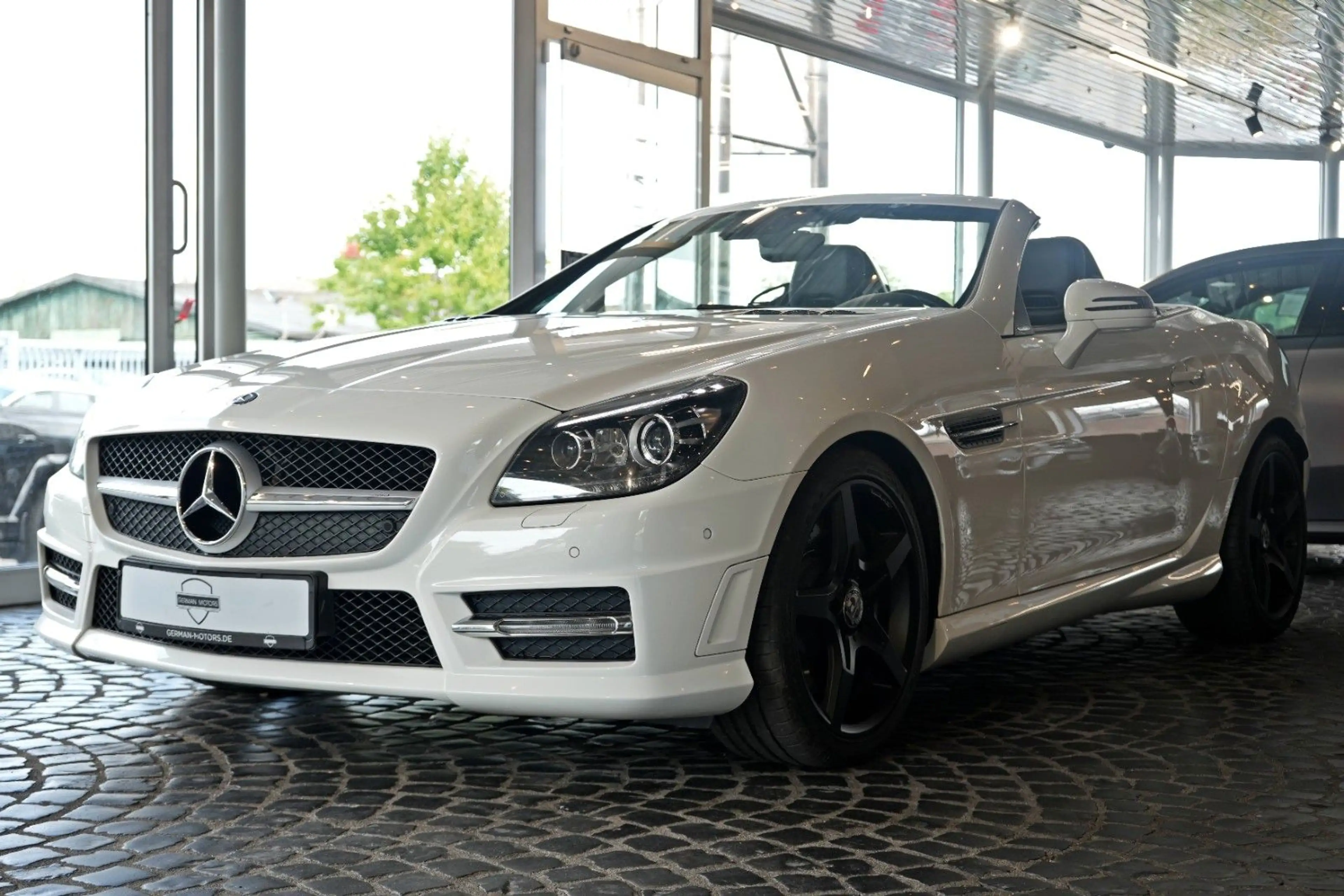 Mercedes-Benz SLK 200 AMG-Line & CarbonLOOK Edition PANORAMA — photo 8