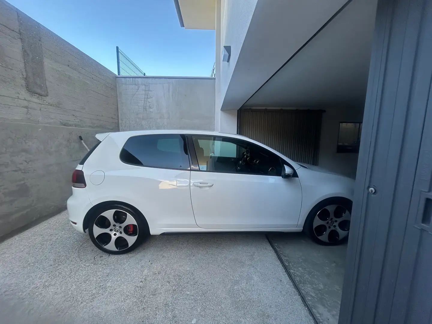 Volkswagen Golf GTI Golf 3p 2.0 tsi Gti Bianco - 2