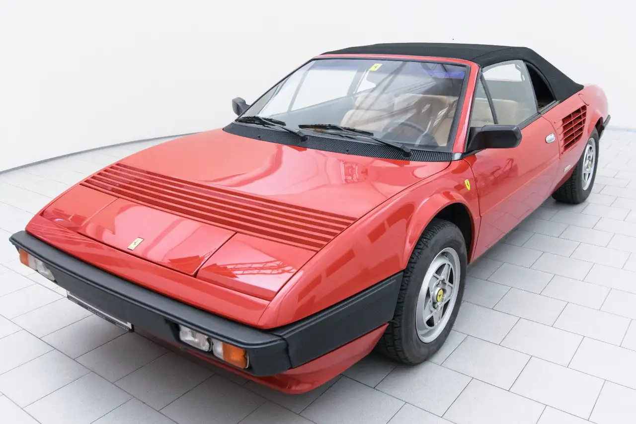 Ferrari Mondial
