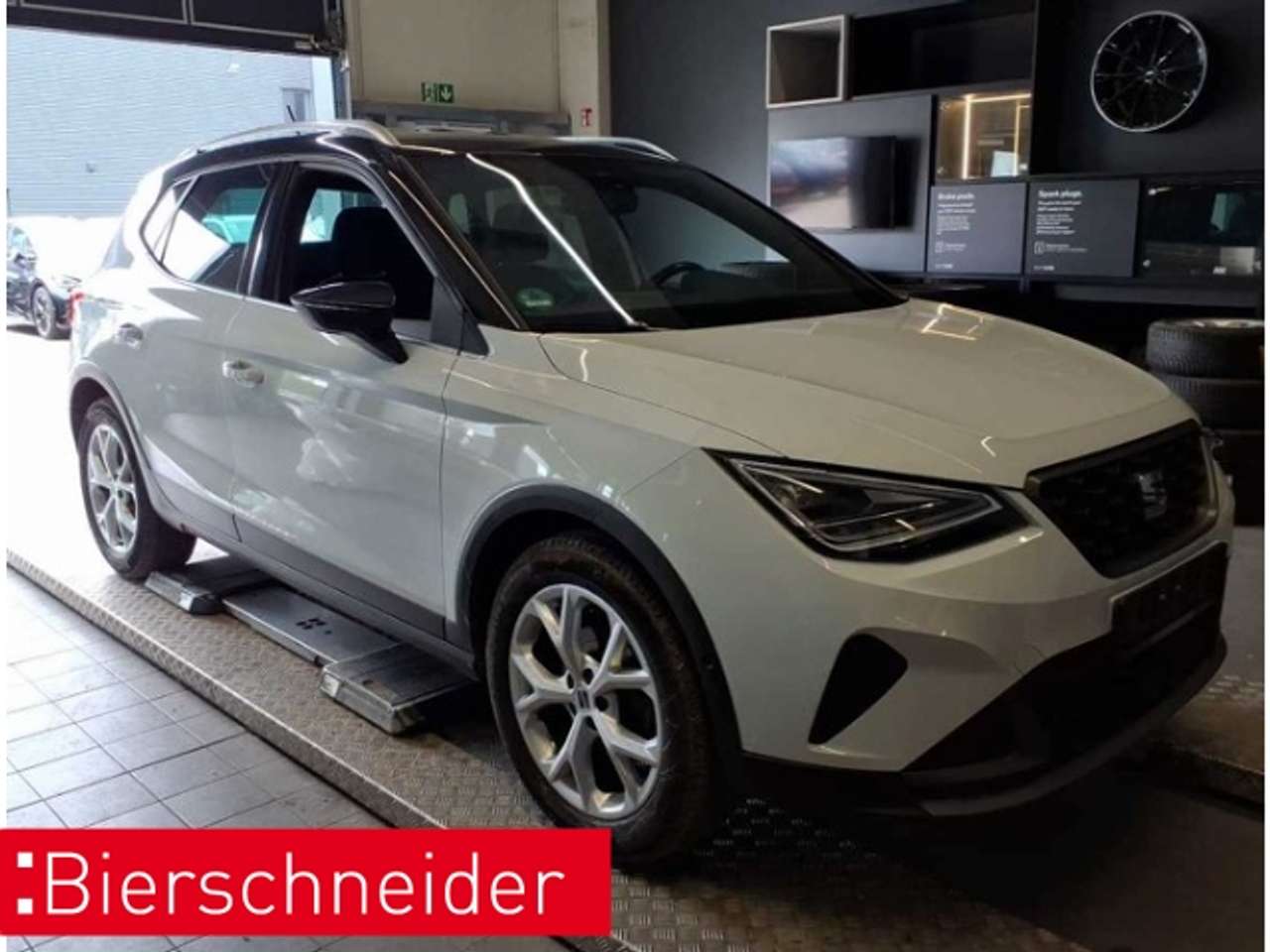 Seat Arona 2023 — 1.0 TSI FR NAVI REAR VIEW SHZ