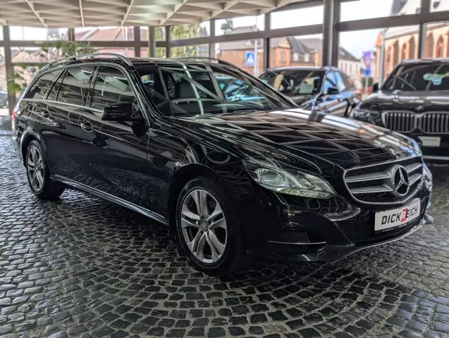 Mercedes-Benz E 250 BlueTec 4Matic Avantgarde LED AHK TEMP ALU