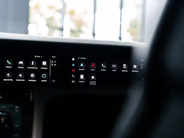 Porsche Taycan view 14