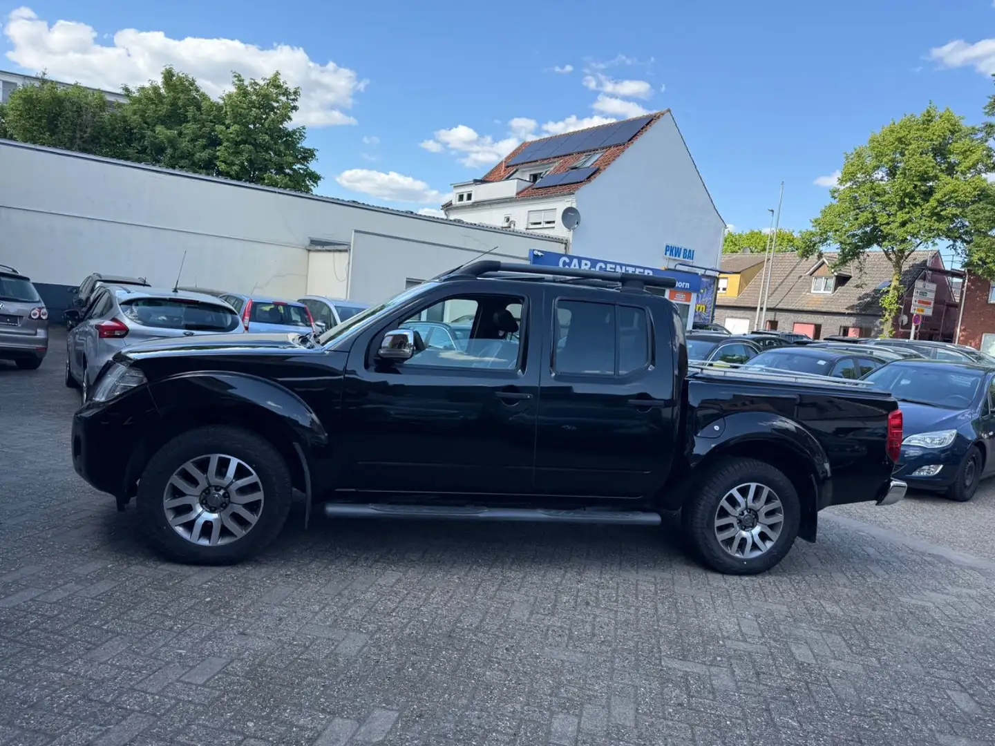 Nissan Navara Pickup Double Cab LE V6 4x4 LB Noir - 2