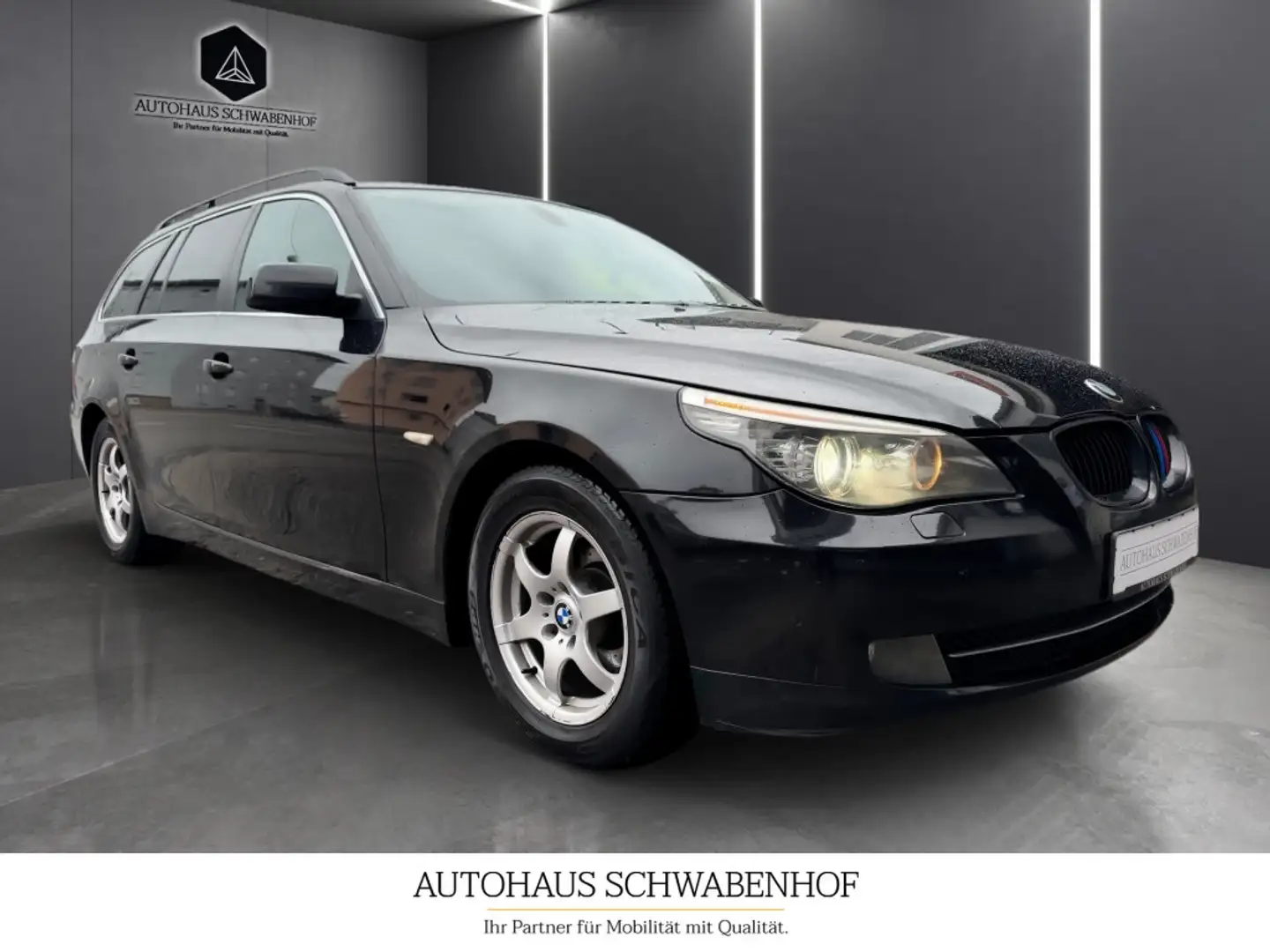BMW 520 Xenon*Sport*Head-up*Navi*Klima*PDC*Pano*CD Noir - 2