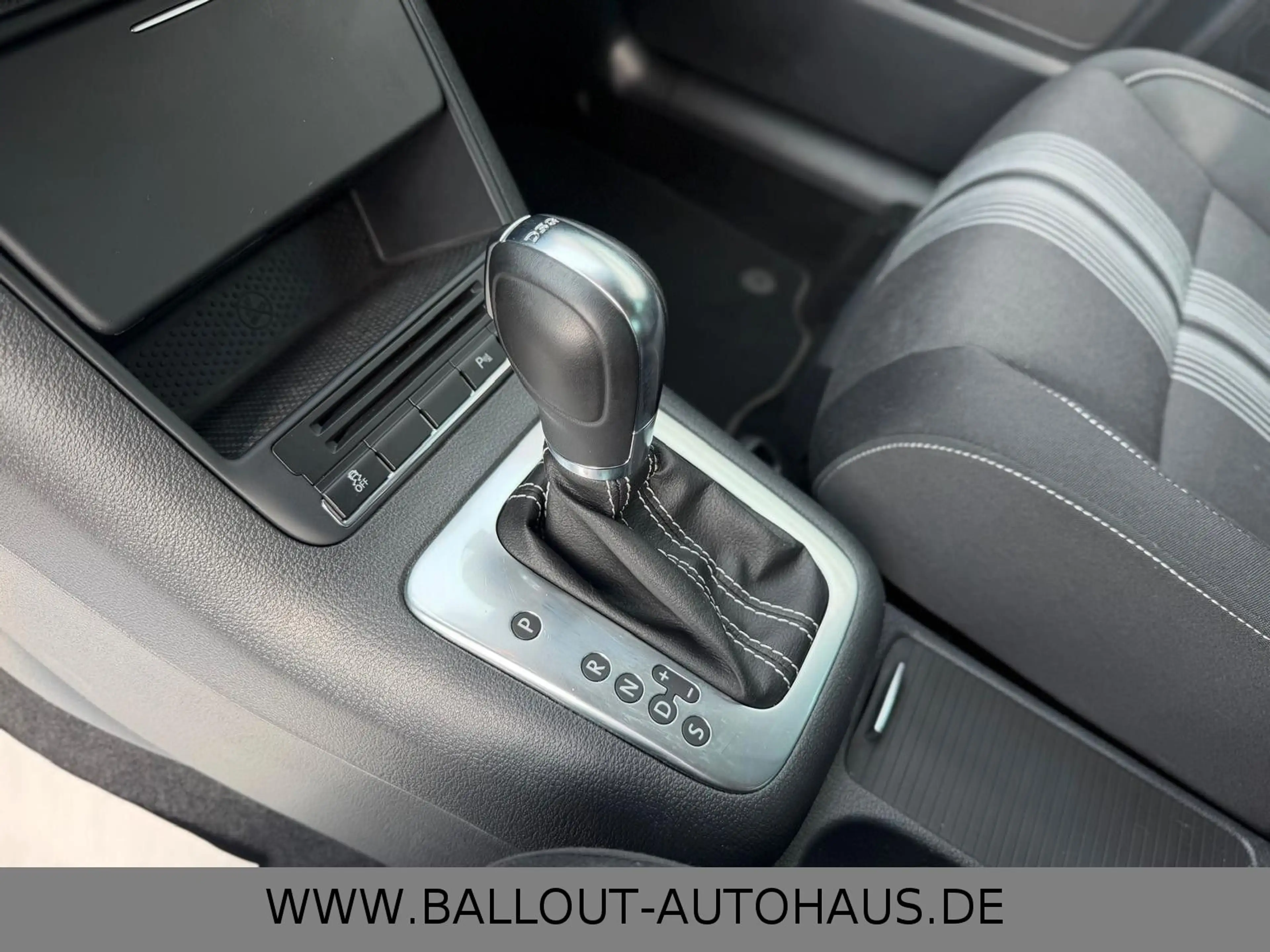 Volkswagen Golf Plus VI Trendline*2.HAND*KLIMA*AHK*SHZ*PDC* — photo 13